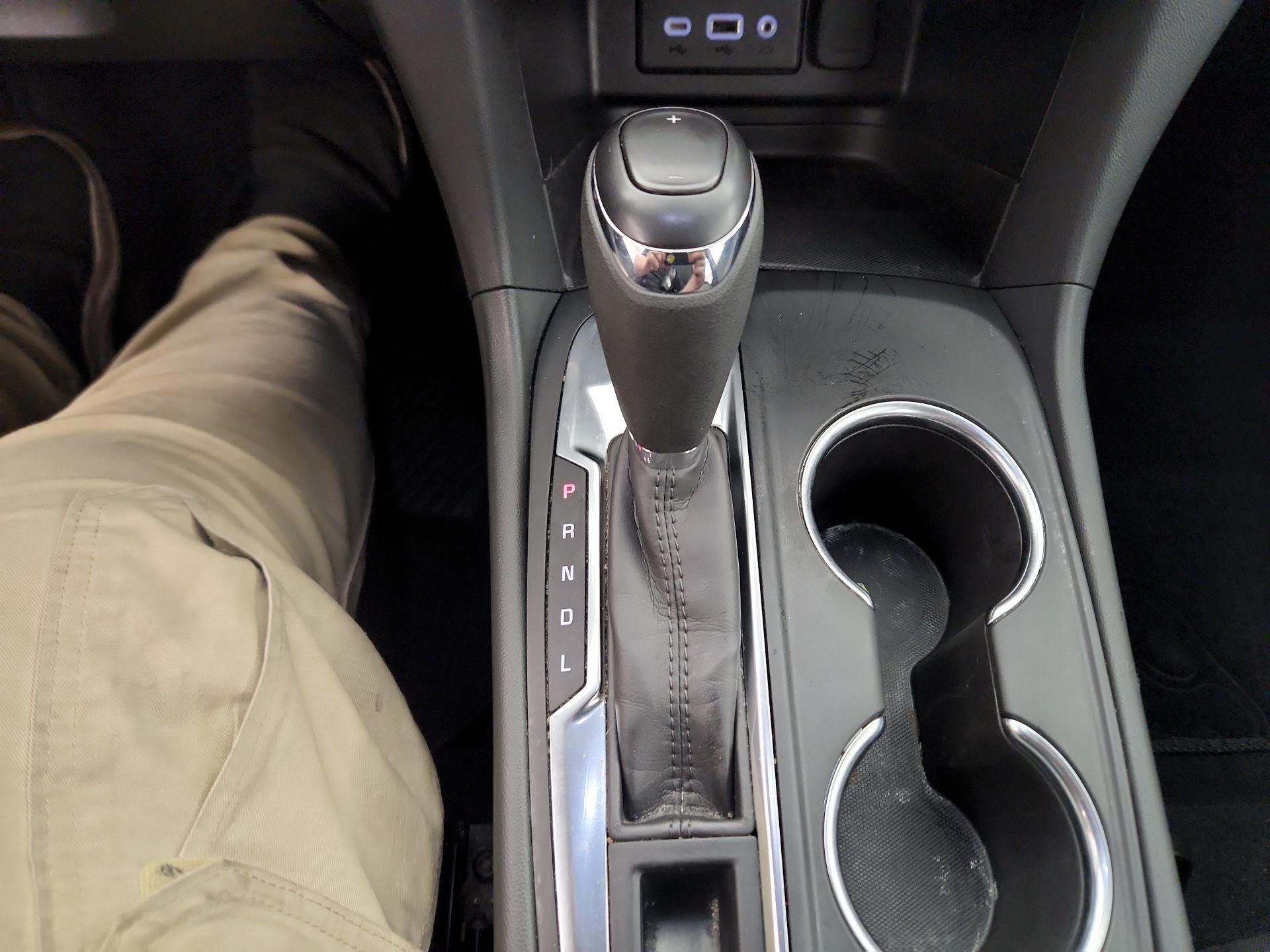 Thumbnail: 2021 Chevrolet Equinox - 17