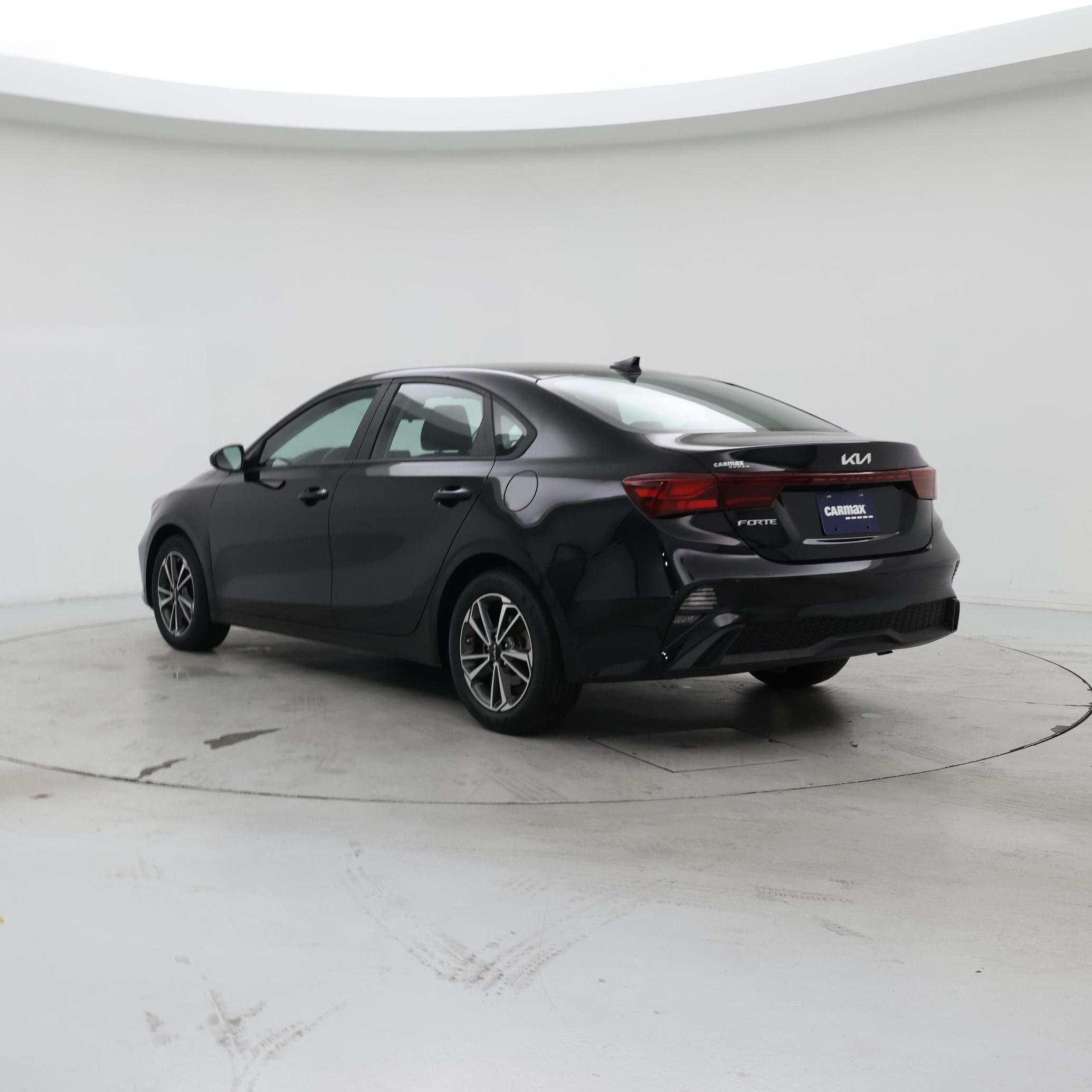 Thumbnail: 2022 Kia Forte - 2