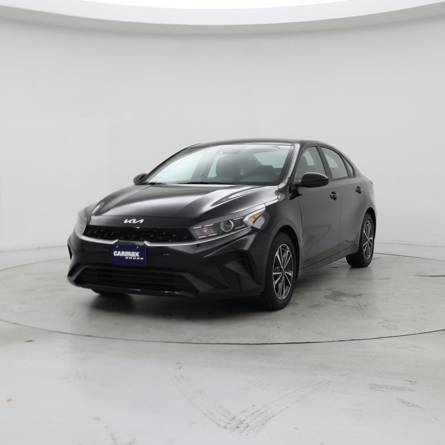 Thumbnail: 2022 Kia Forte - 4