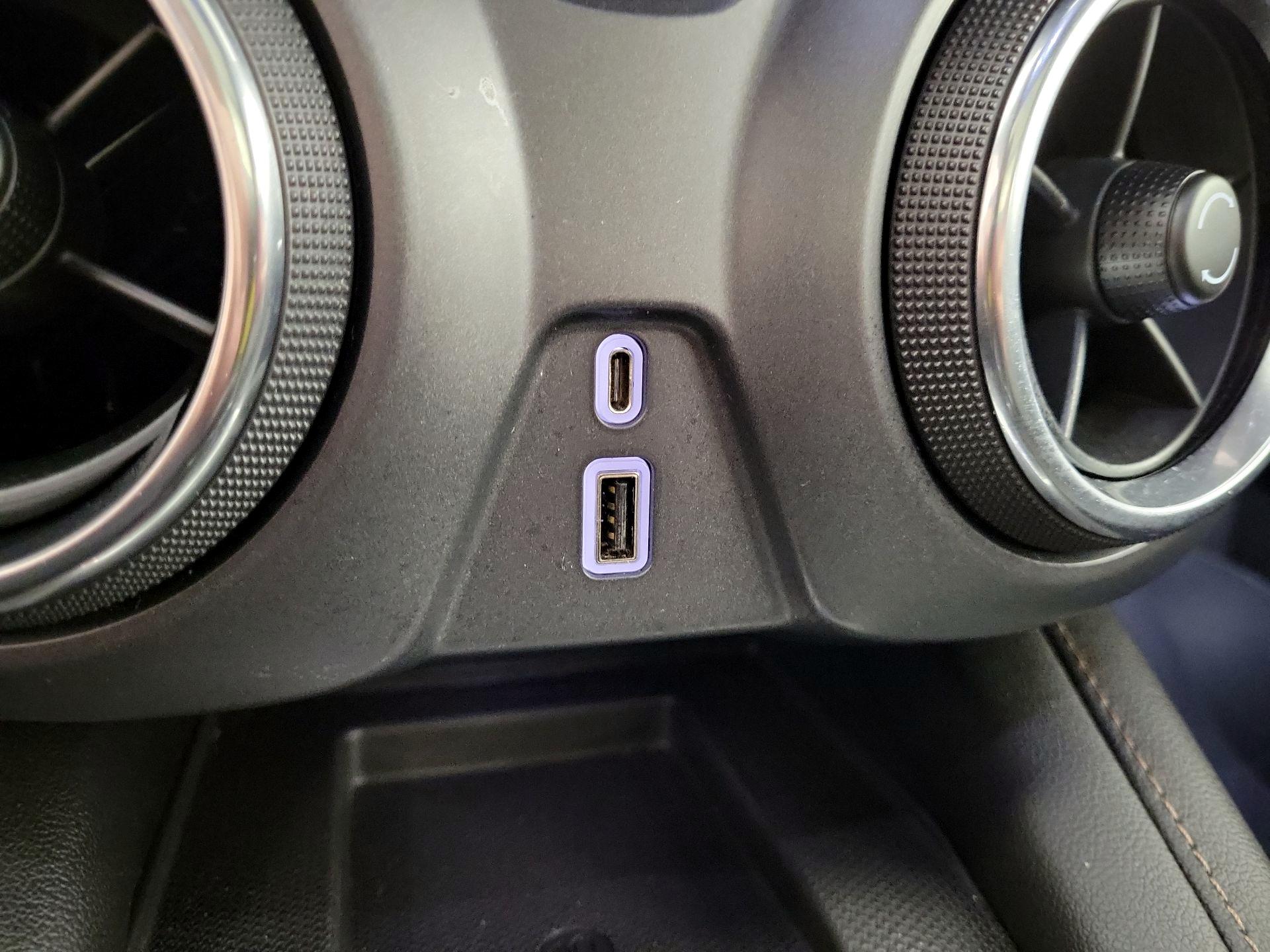 Thumbnail: 2021 Chevrolet Blazer - 19