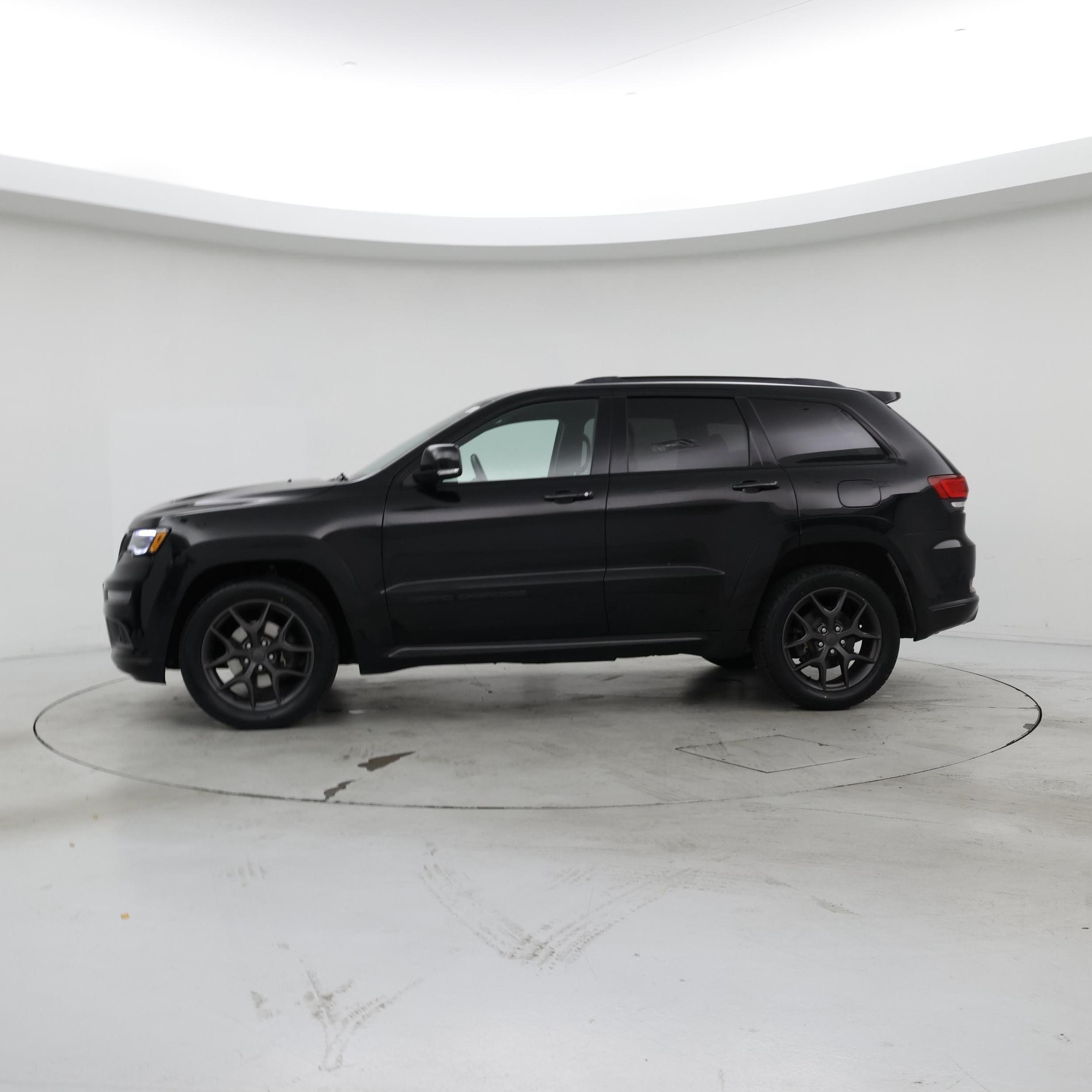 Thumbnail: 2020 Jeep Grand Cherokee - 3