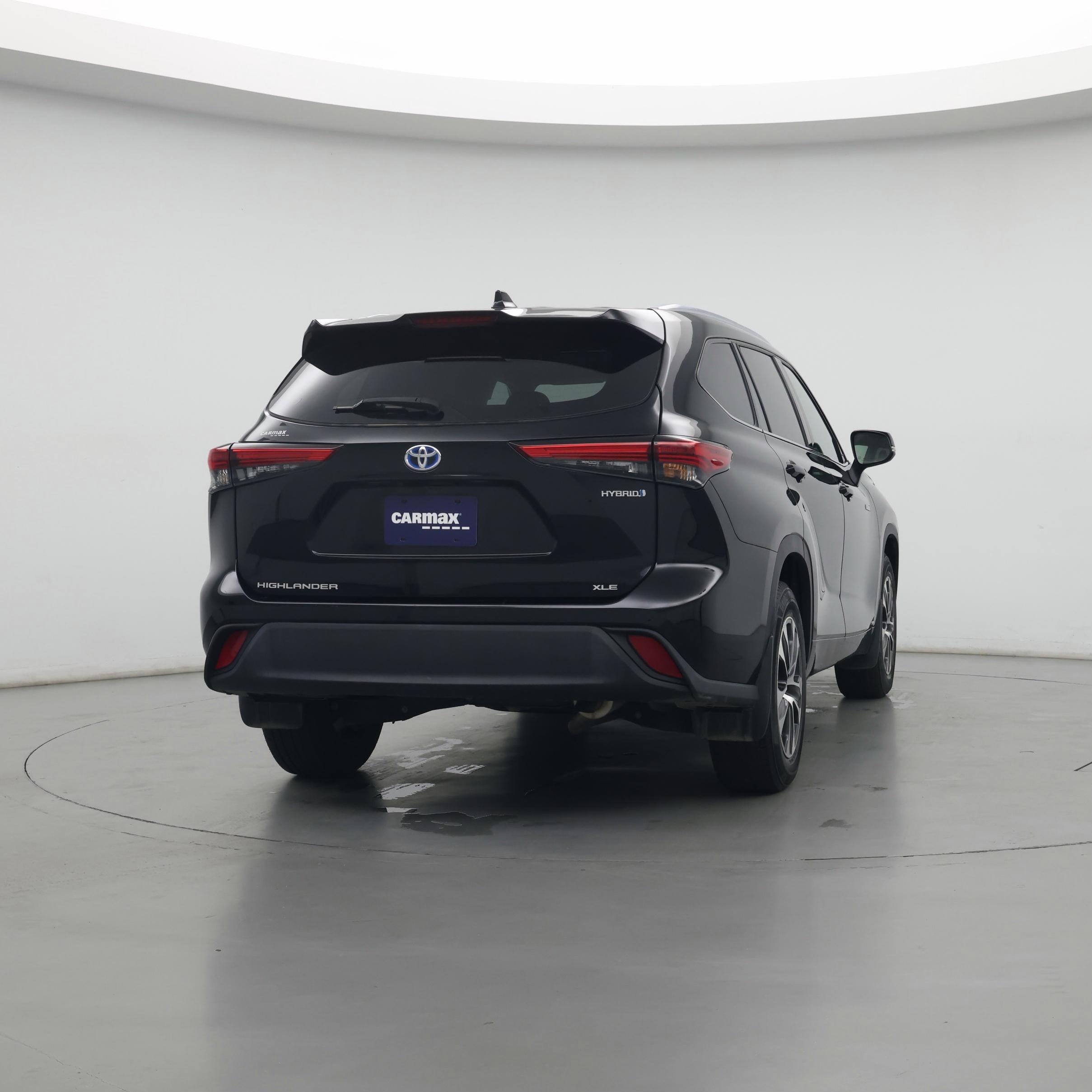 Thumbnail: 2021 Toyota Highlander - 2