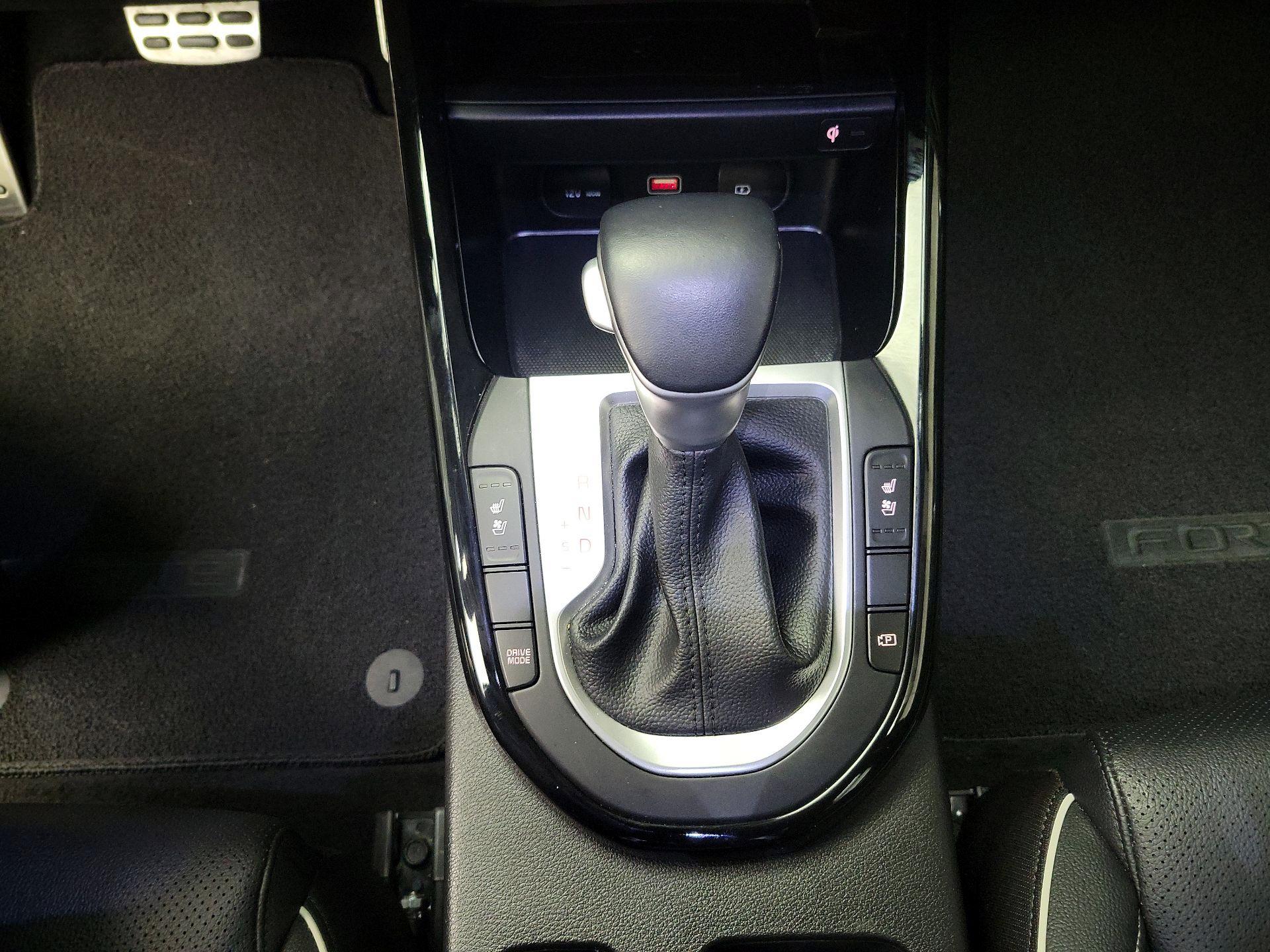 Thumbnail: 2023 Kia Forte - 18