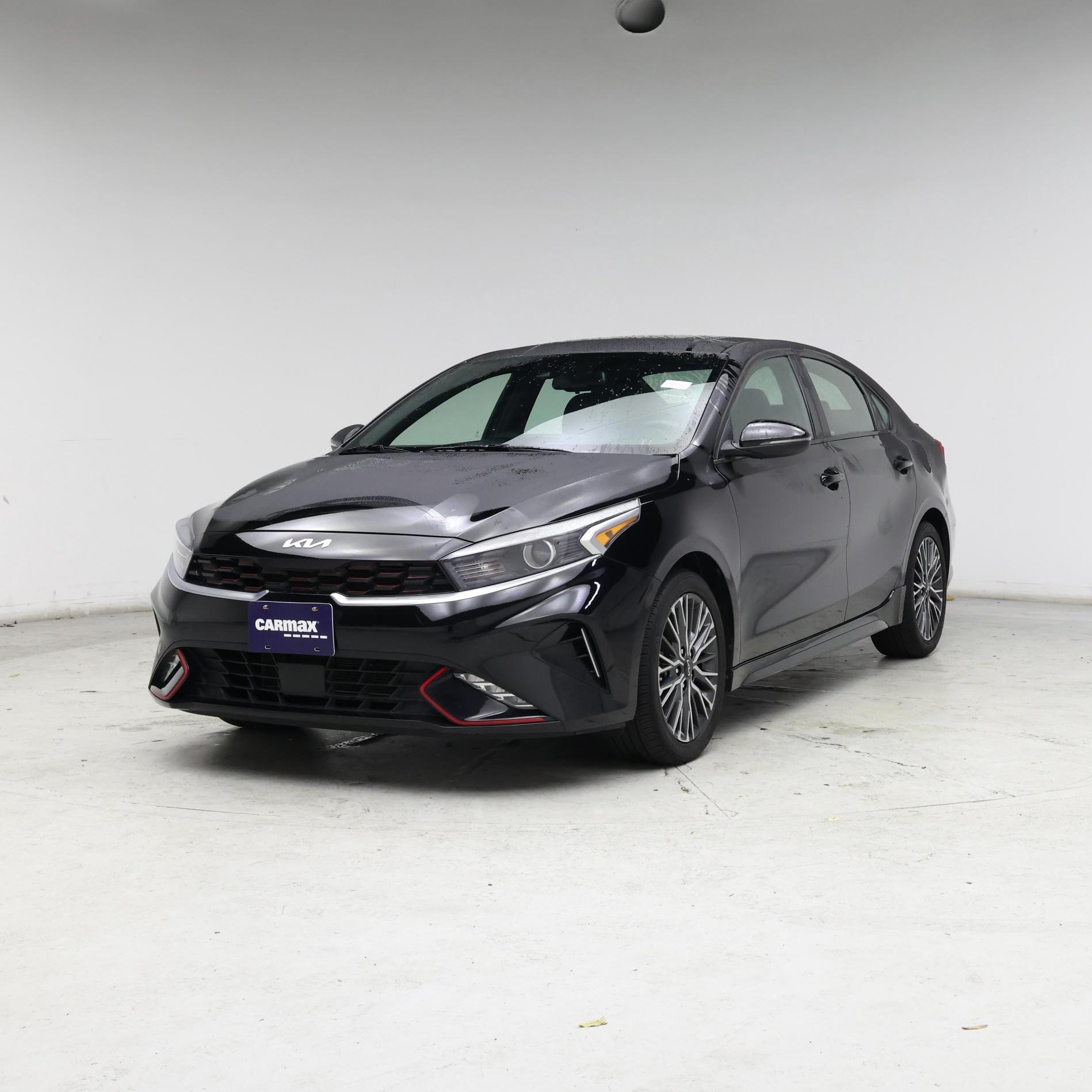 Thumbnail: 2023 Kia Forte - 4