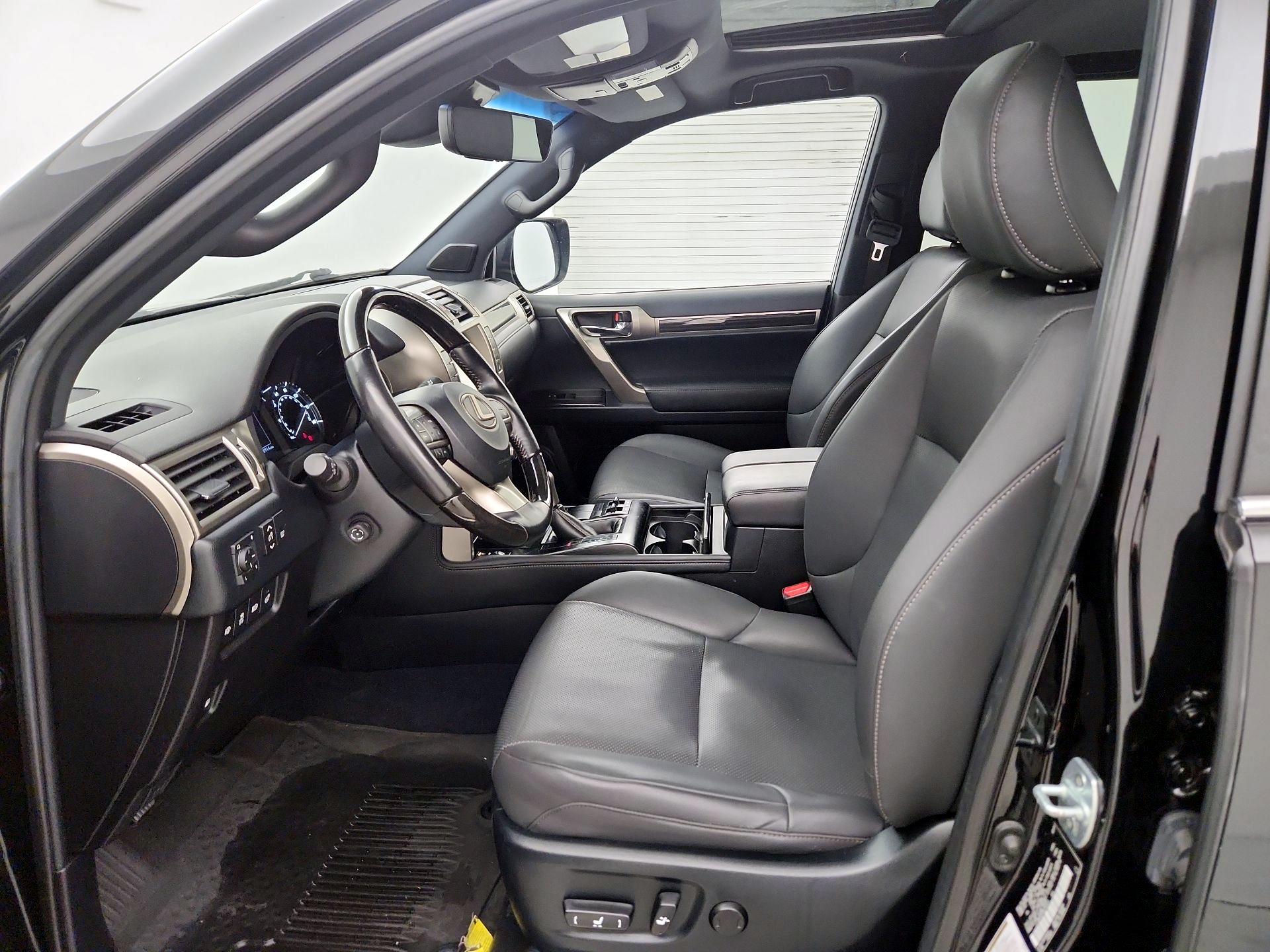 Thumbnail: 2021 Lexus GX - 11