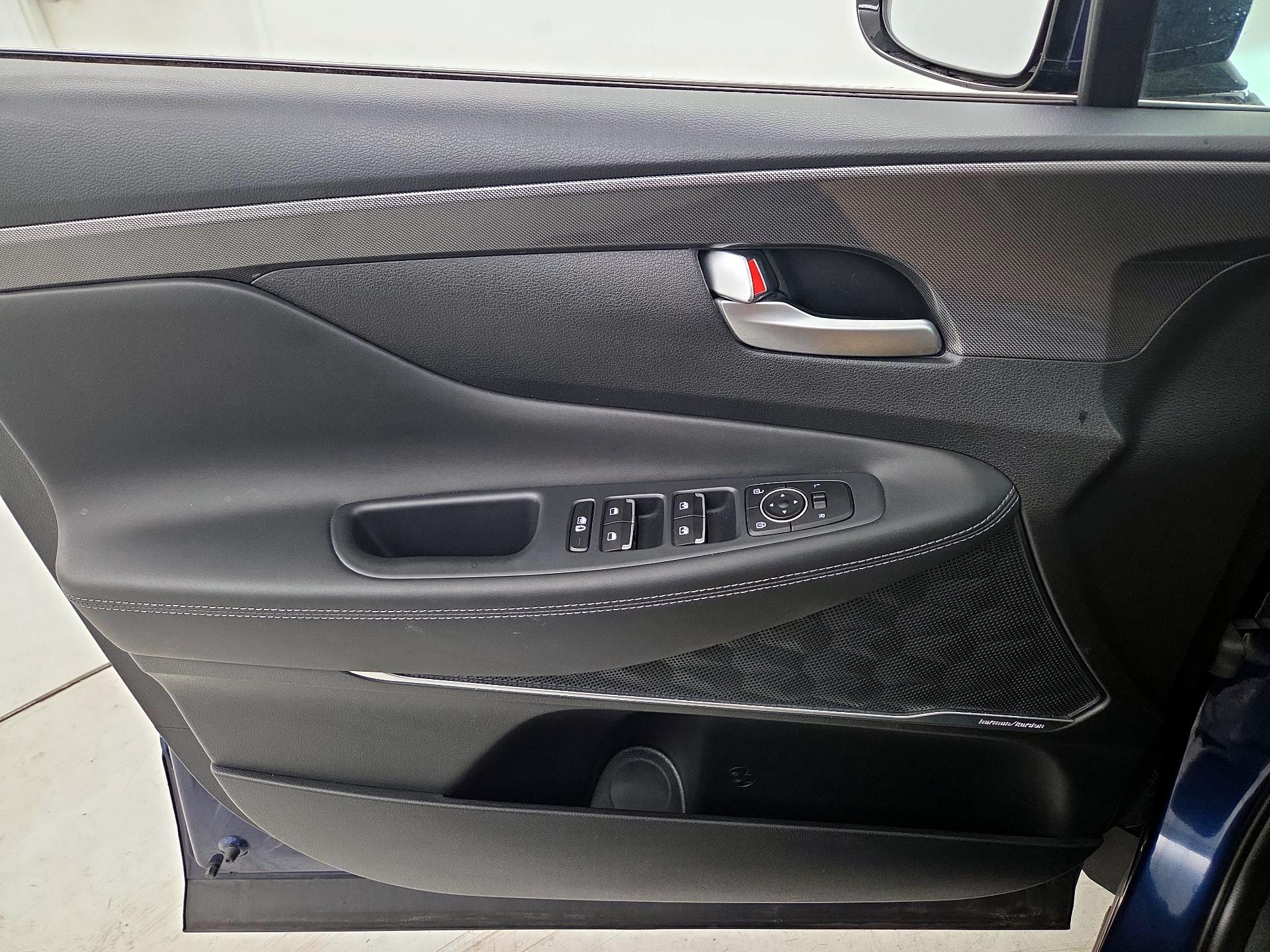 Thumbnail: 2022 Hyundai Santa Fe - 12