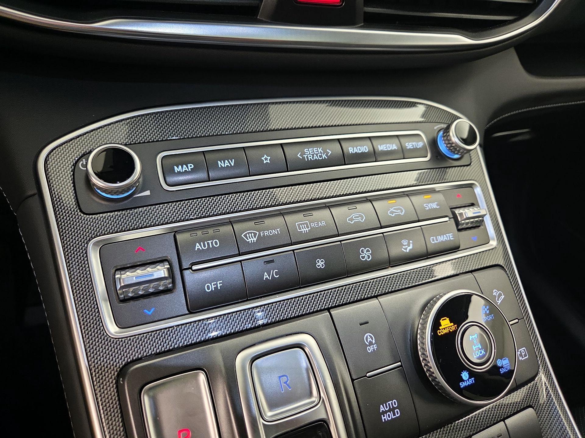 Thumbnail: 2022 Hyundai Santa Fe - 17