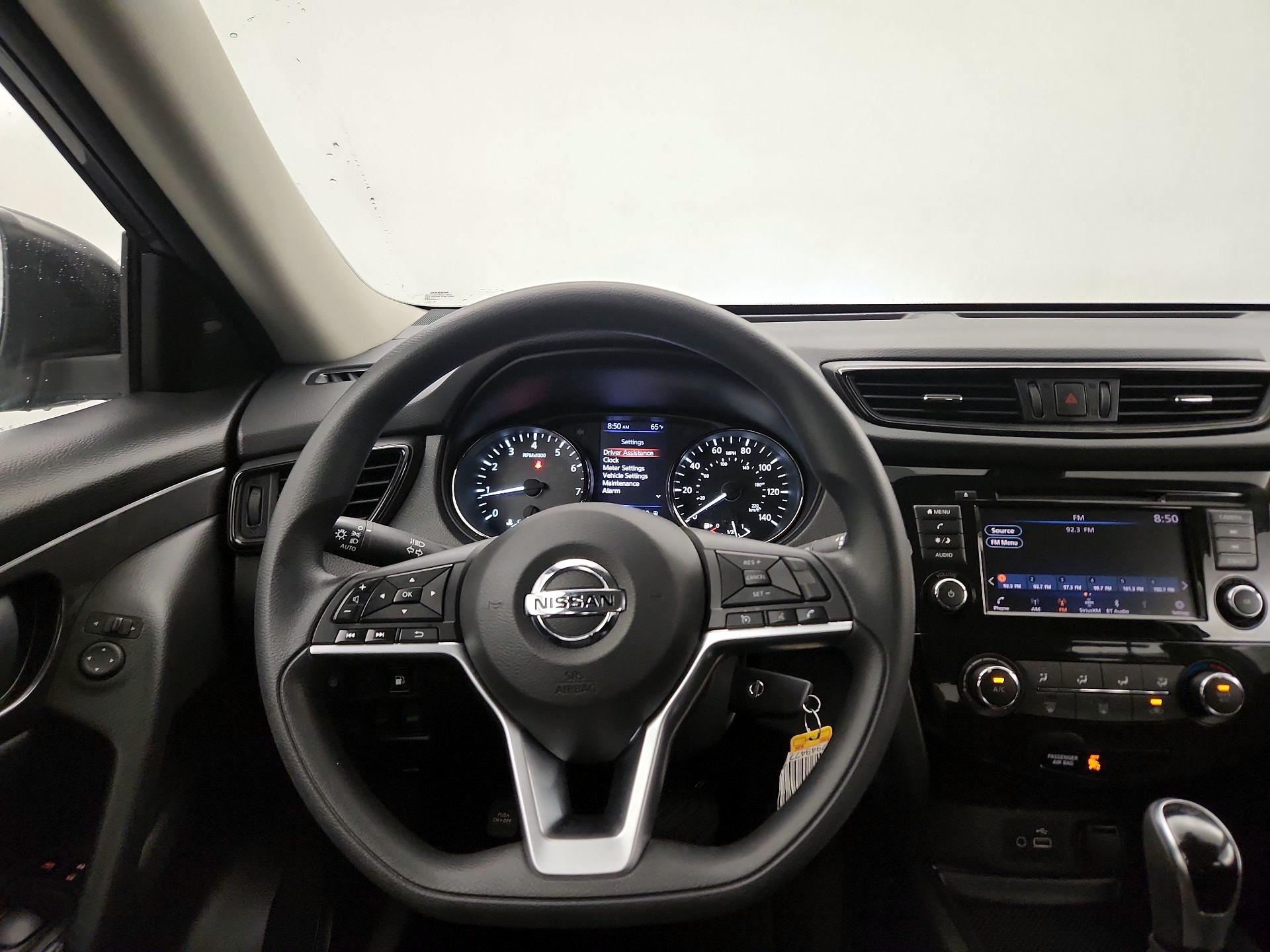 Thumbnail: 2020 Nissan Rogue - 10