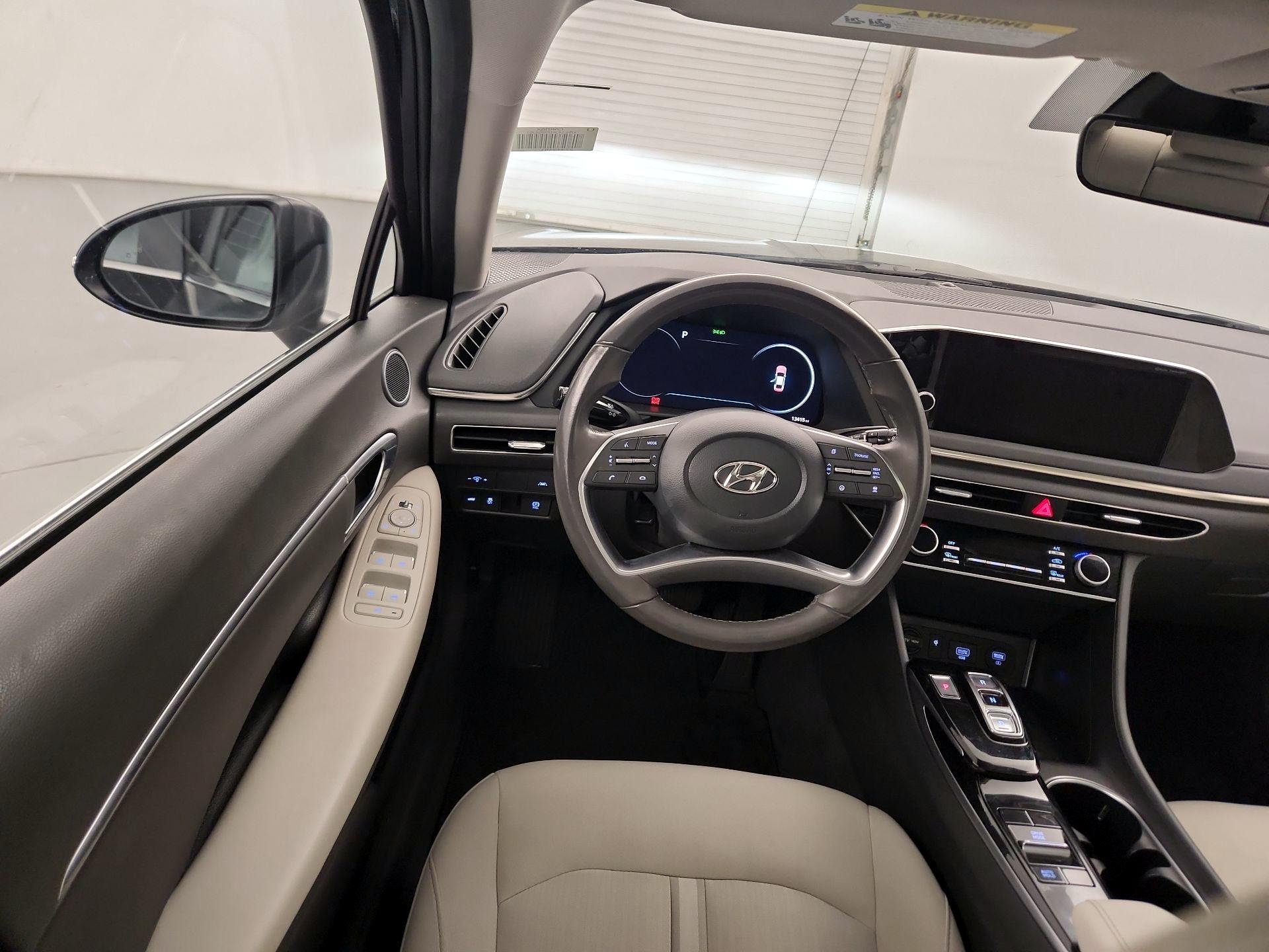 Thumbnail: 2023 Hyundai Sonata - 10