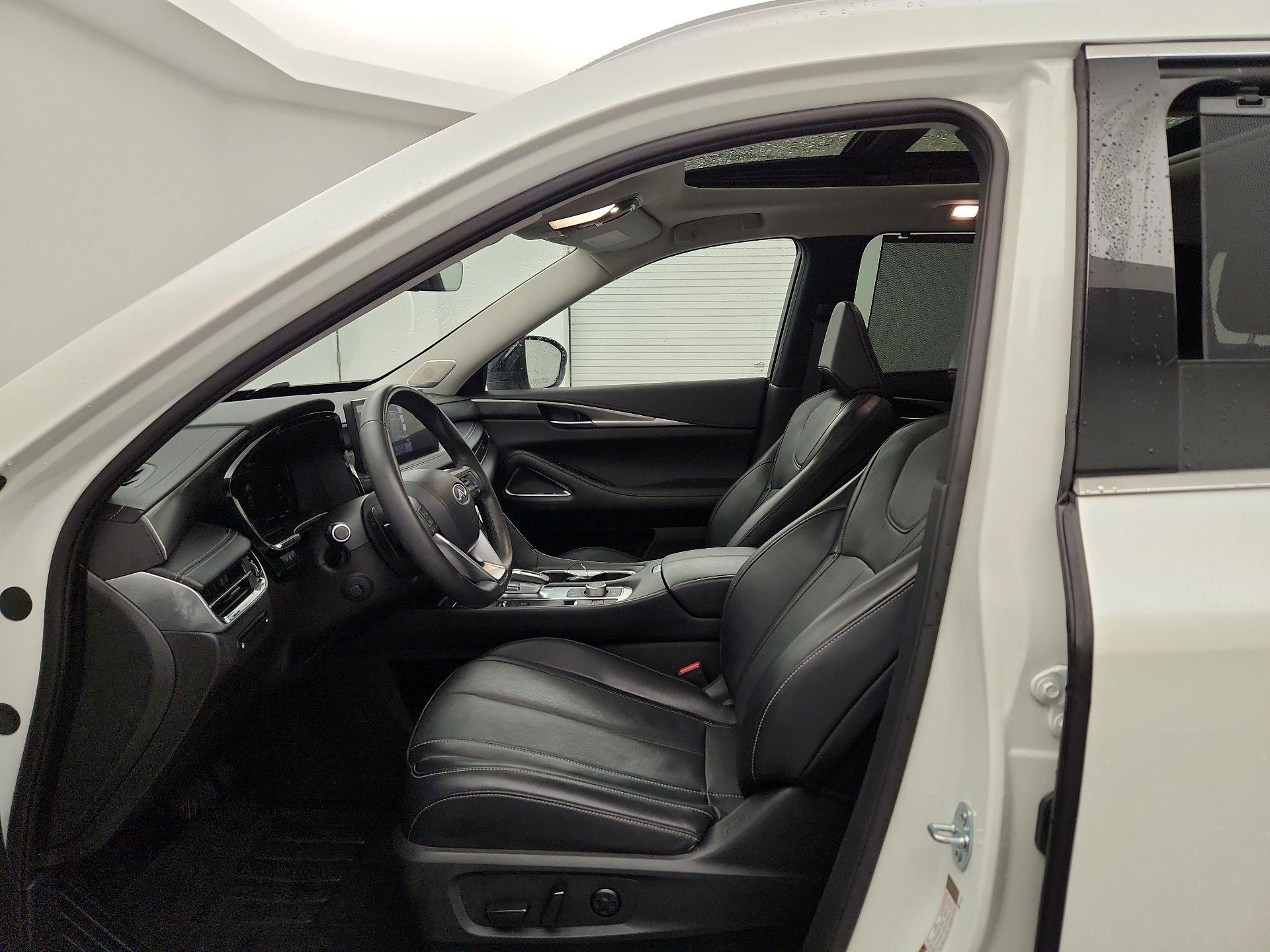 Thumbnail: 2023 INFINITI QX60 - 11