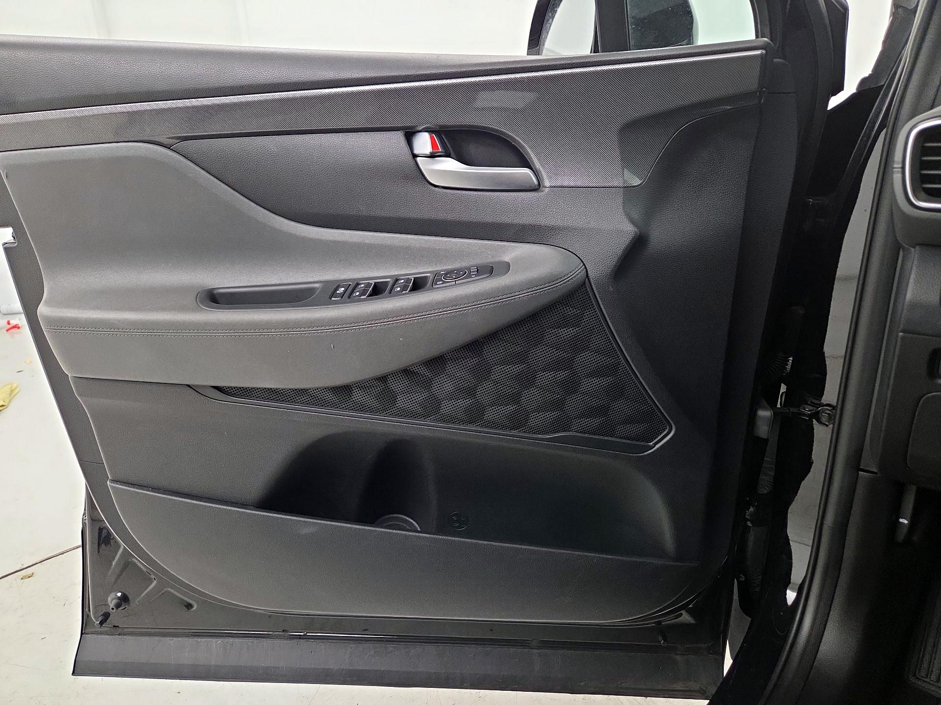 Thumbnail: 2023 Hyundai Santa Fe - 12