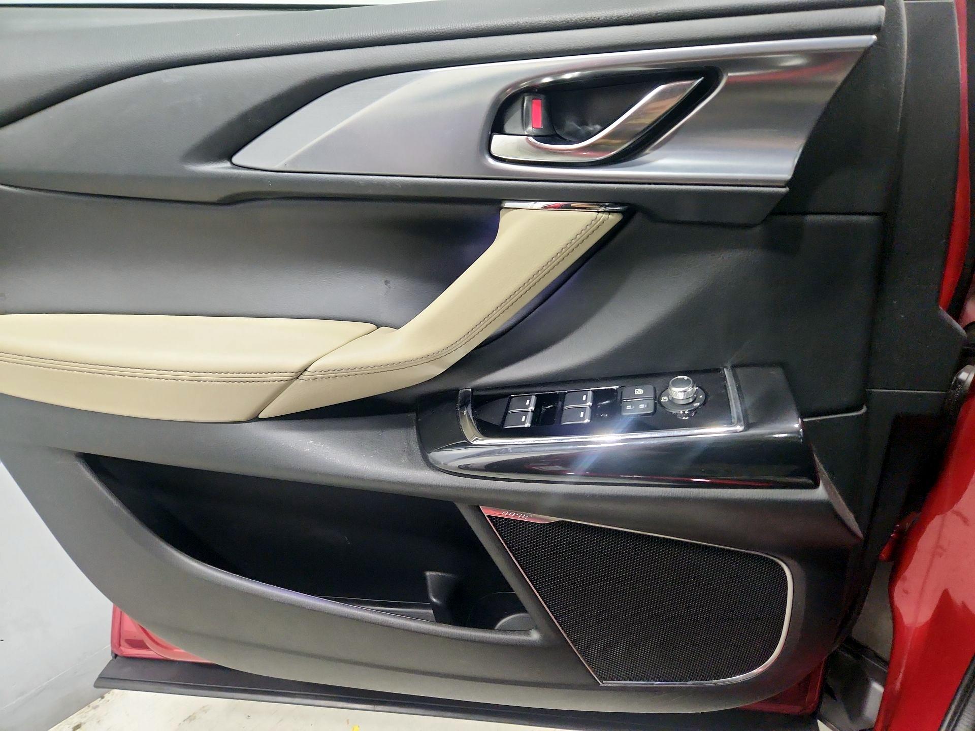 Thumbnail: 2022 Mazda CX-9 - 12