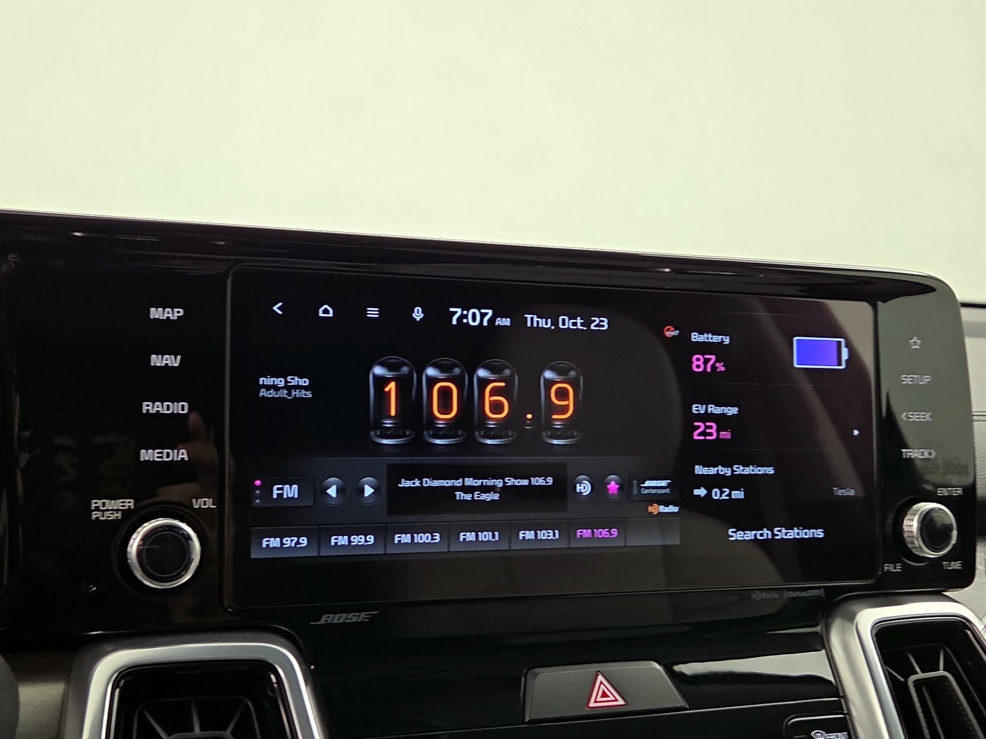 Thumbnail: 2022 Kia Sorento - 16