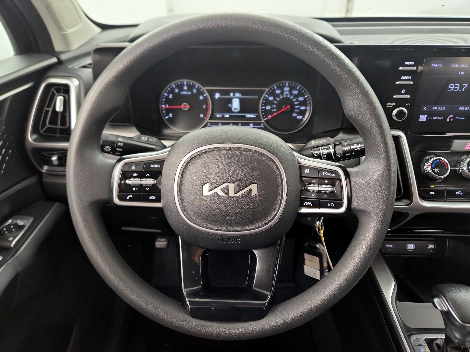 Thumbnail: 2022 Kia Sorento - 10