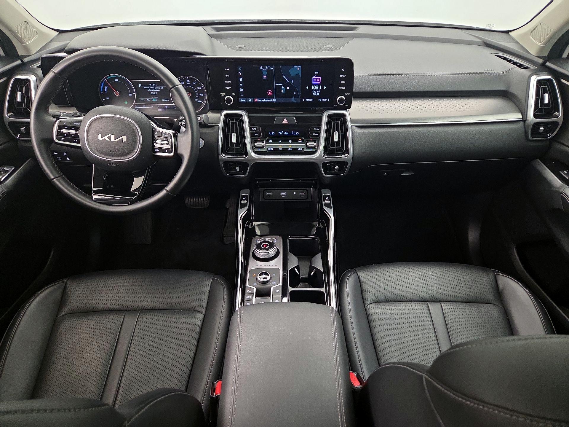 Thumbnail: 2022 Kia Sorento - 9