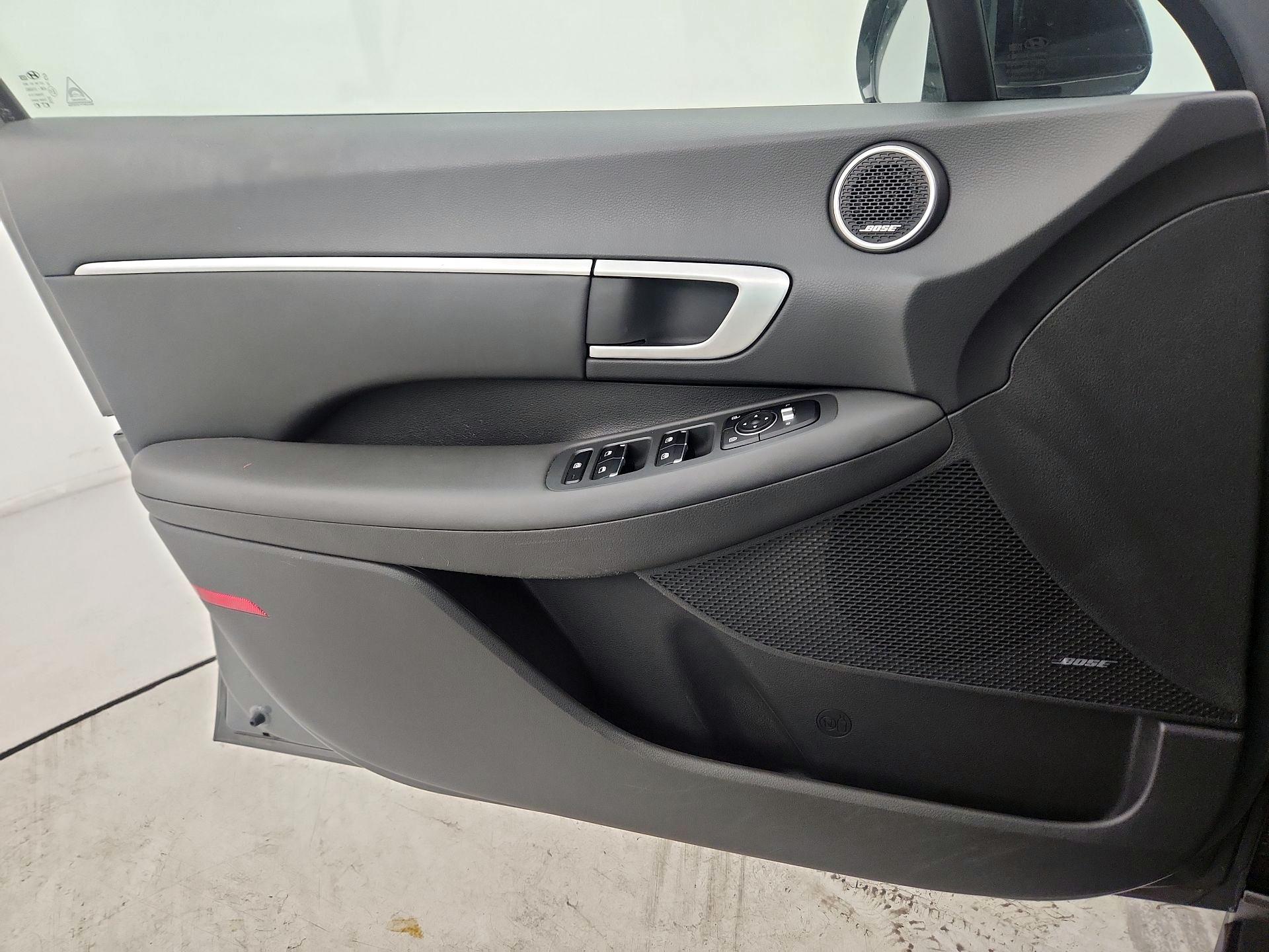 Thumbnail: 2022 Hyundai Sonata - 12