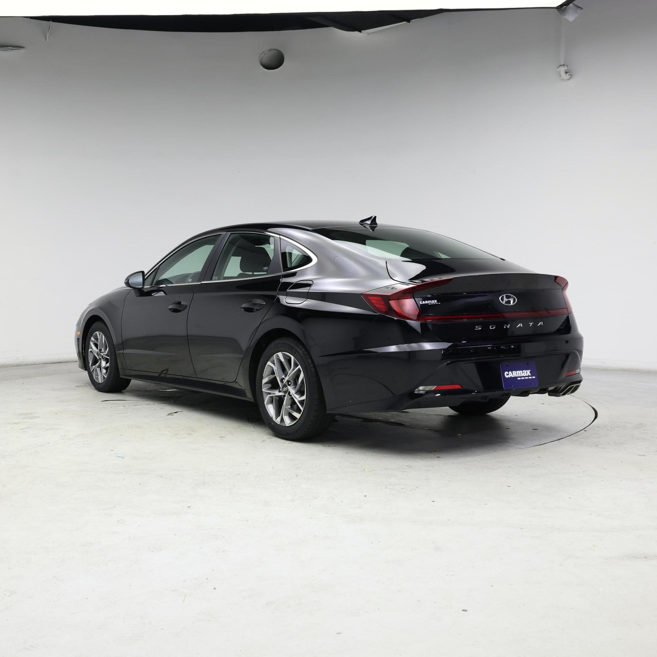 Thumbnail: 2023 Hyundai Sonata - 2