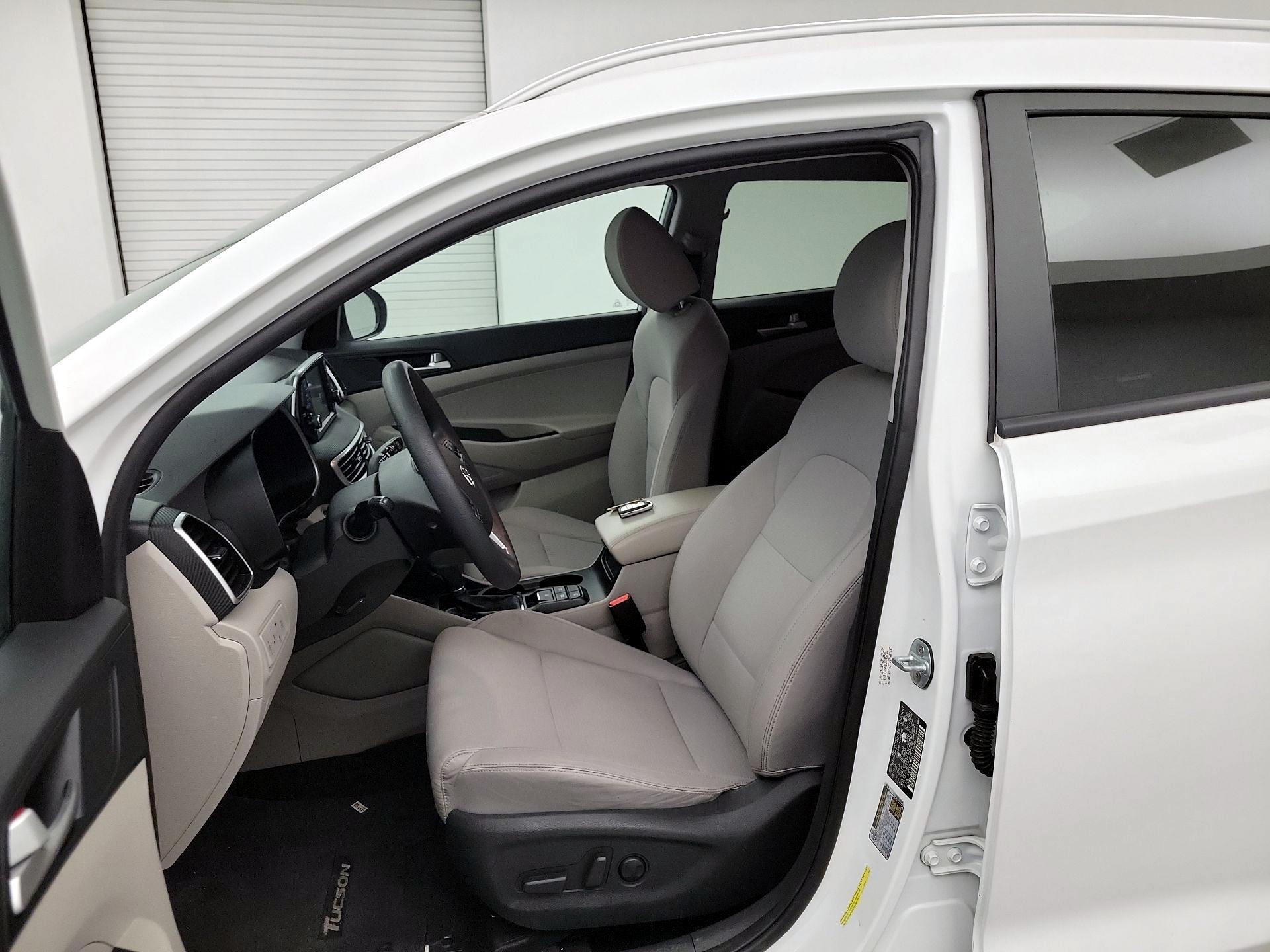 Thumbnail: 2020 Hyundai Tucson - 9