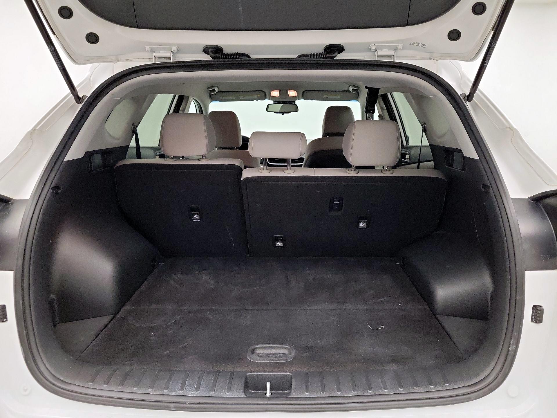 Thumbnail: 2020 Hyundai Tucson - 18