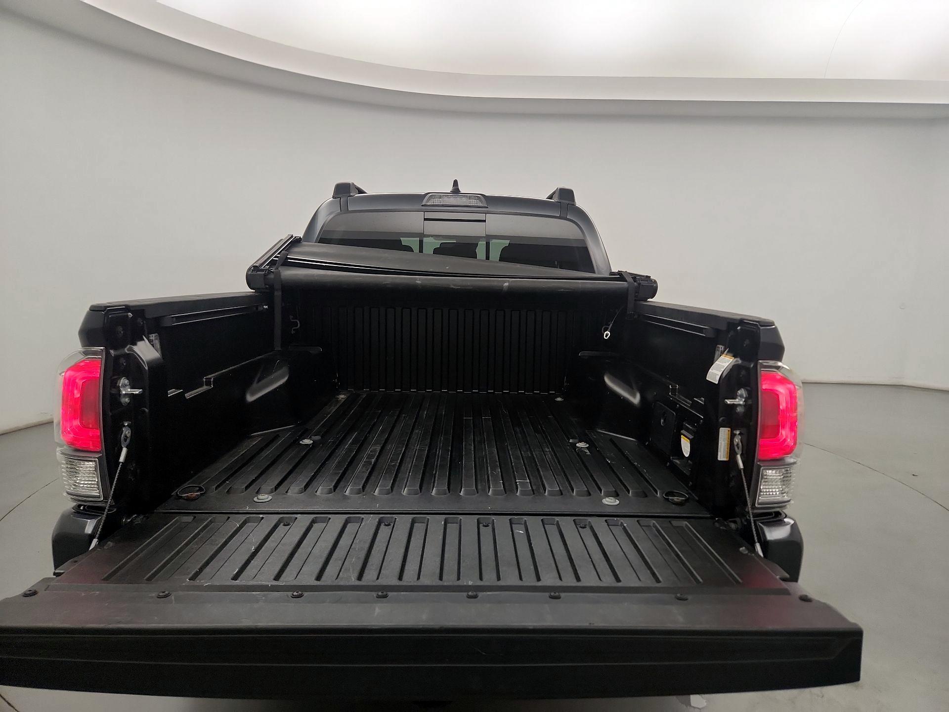 Thumbnail: 2022 Toyota Tacoma - 20