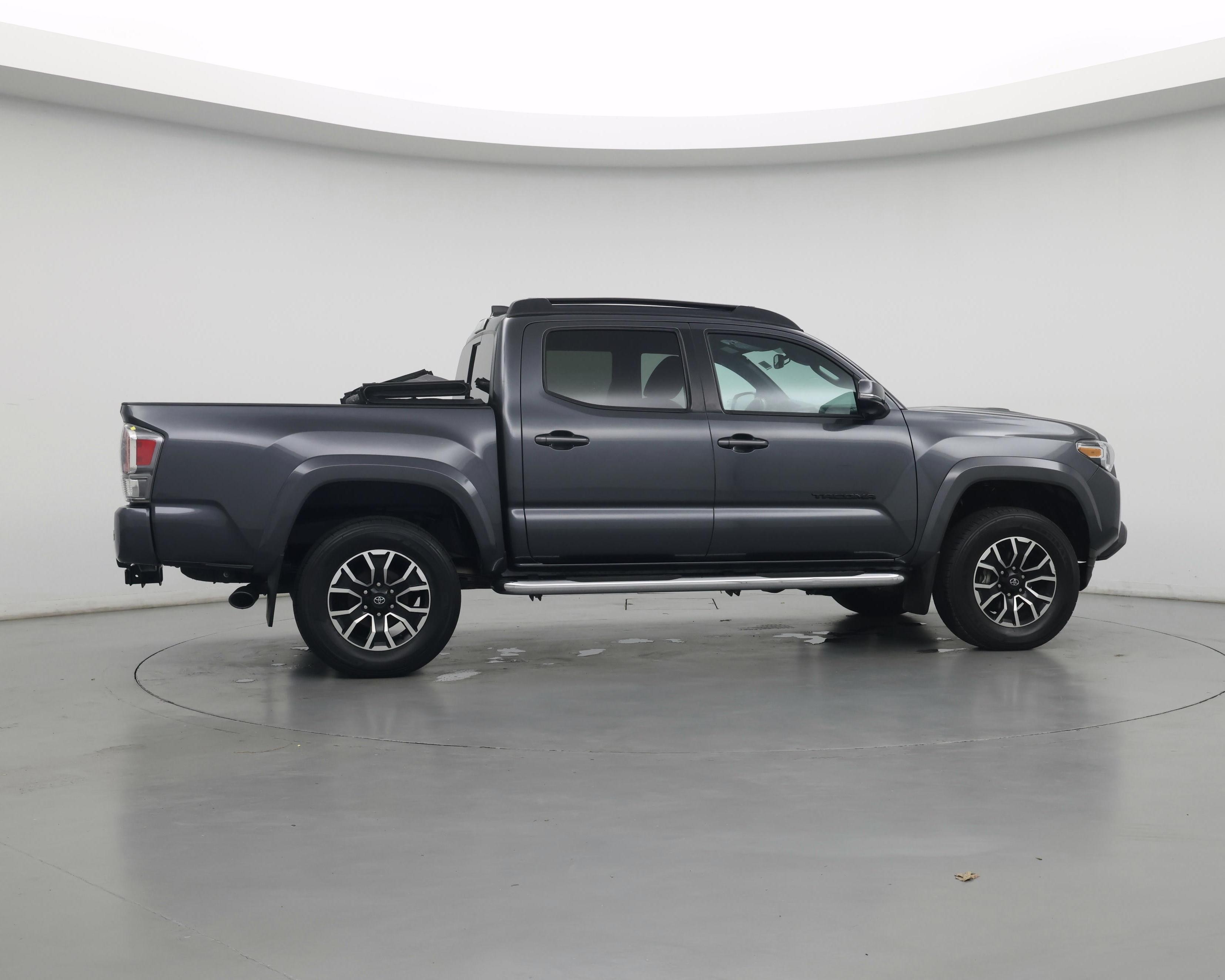 Thumbnail: 2022 Toyota Tacoma - 8