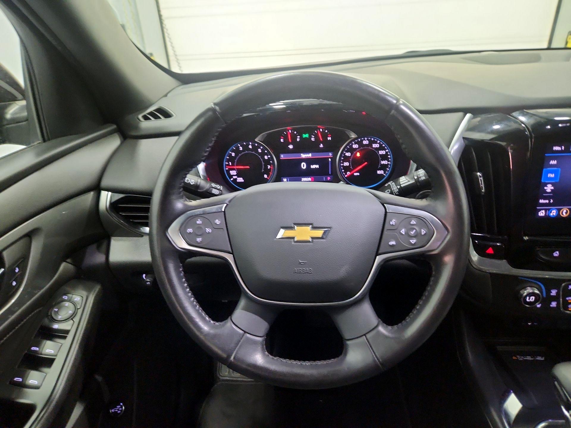 Thumbnail: 2022 Chevrolet Traverse - 10