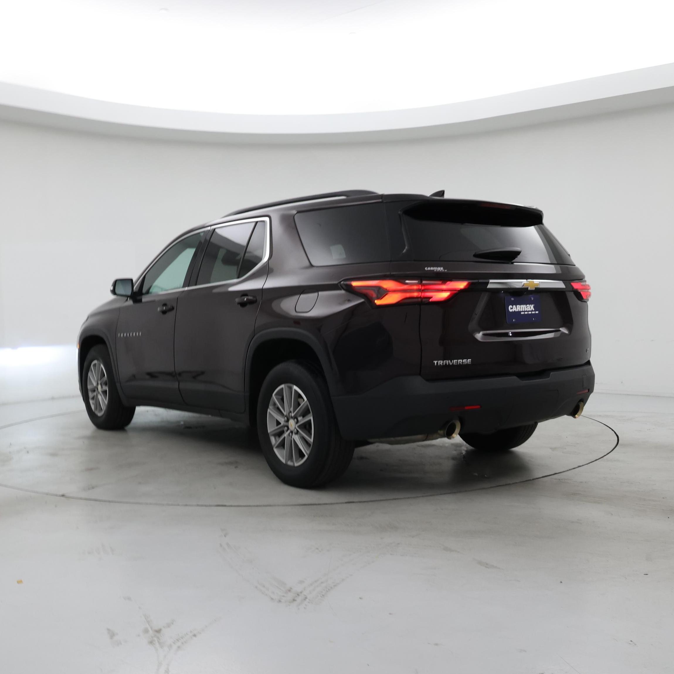 Thumbnail: 2022 Chevrolet Traverse - 2