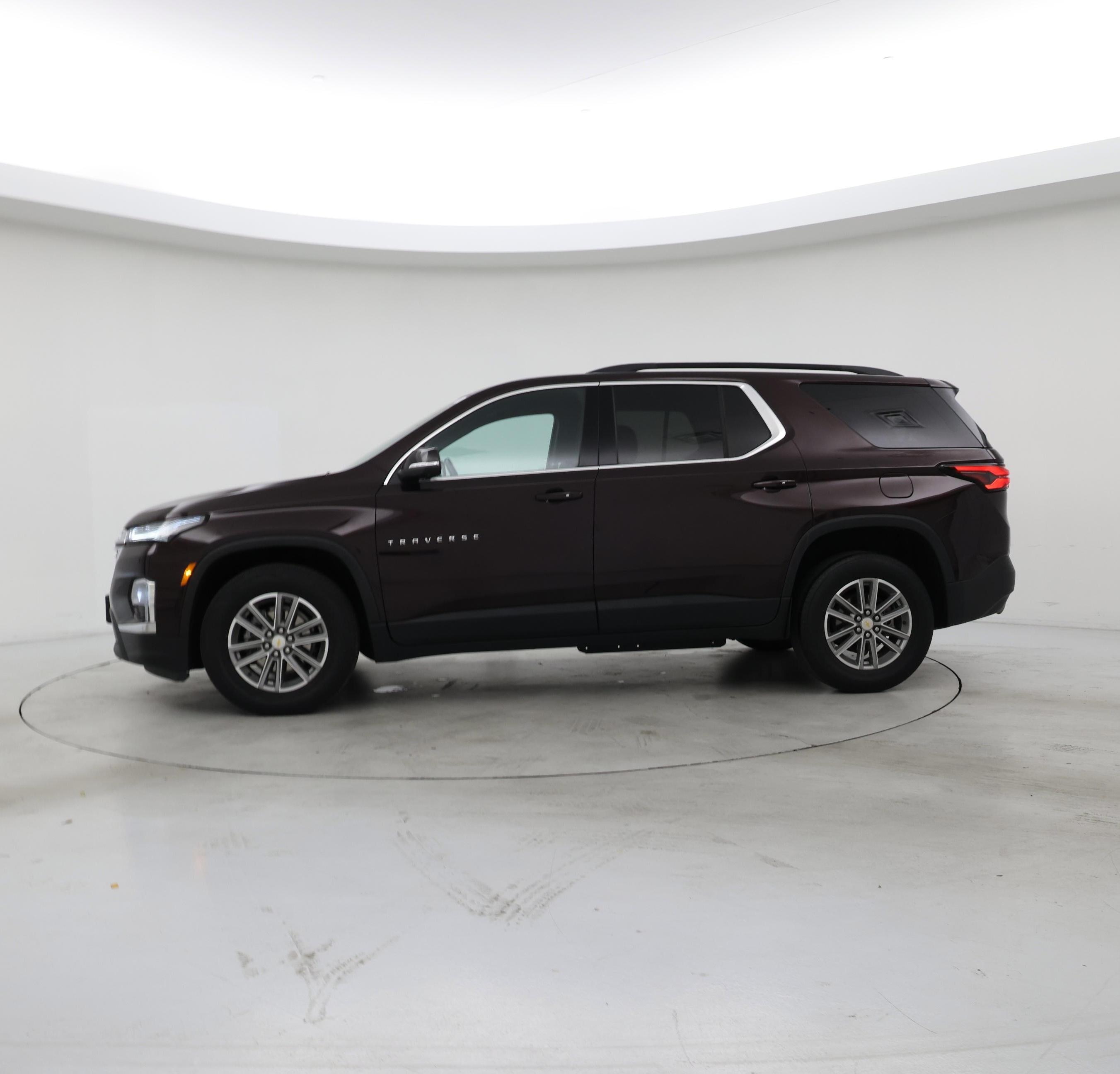 Thumbnail: 2022 Chevrolet Traverse - 3