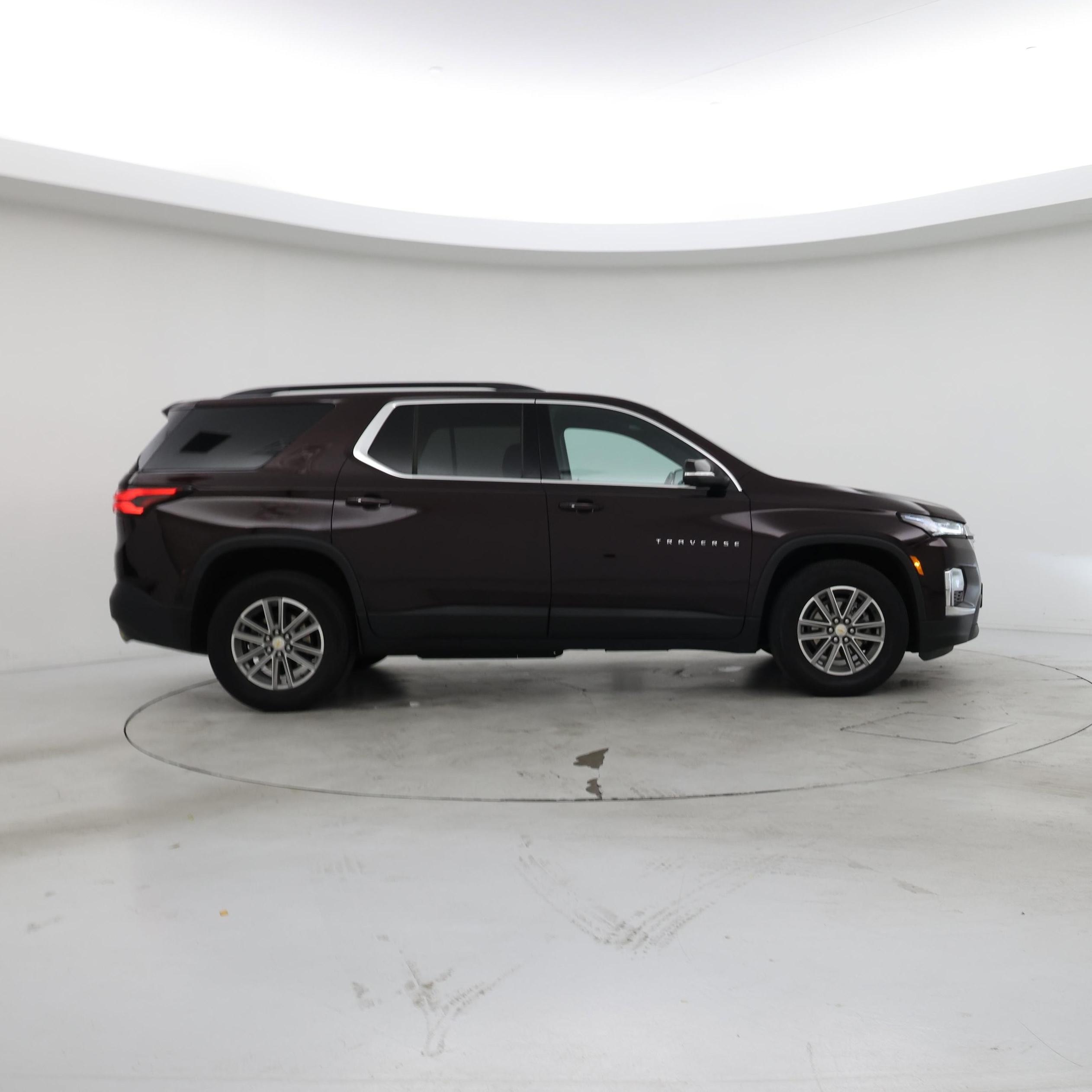 Thumbnail: 2022 Chevrolet Traverse - 7