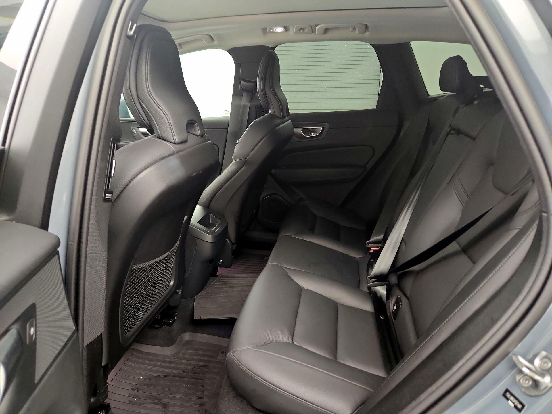 Thumbnail: 2023 Volvo XC60 - 20