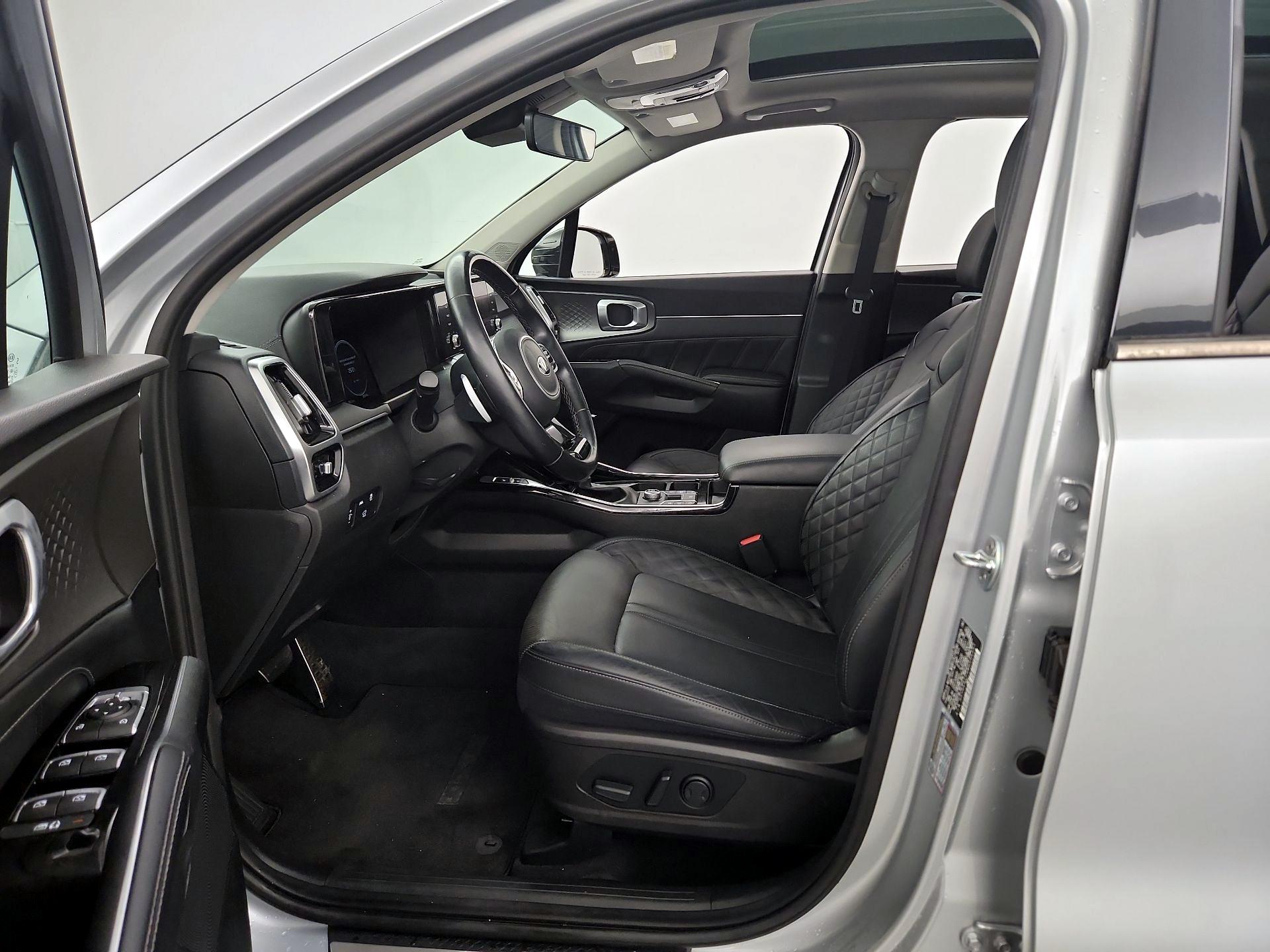 Thumbnail: 2021 Kia Sorento - 11
