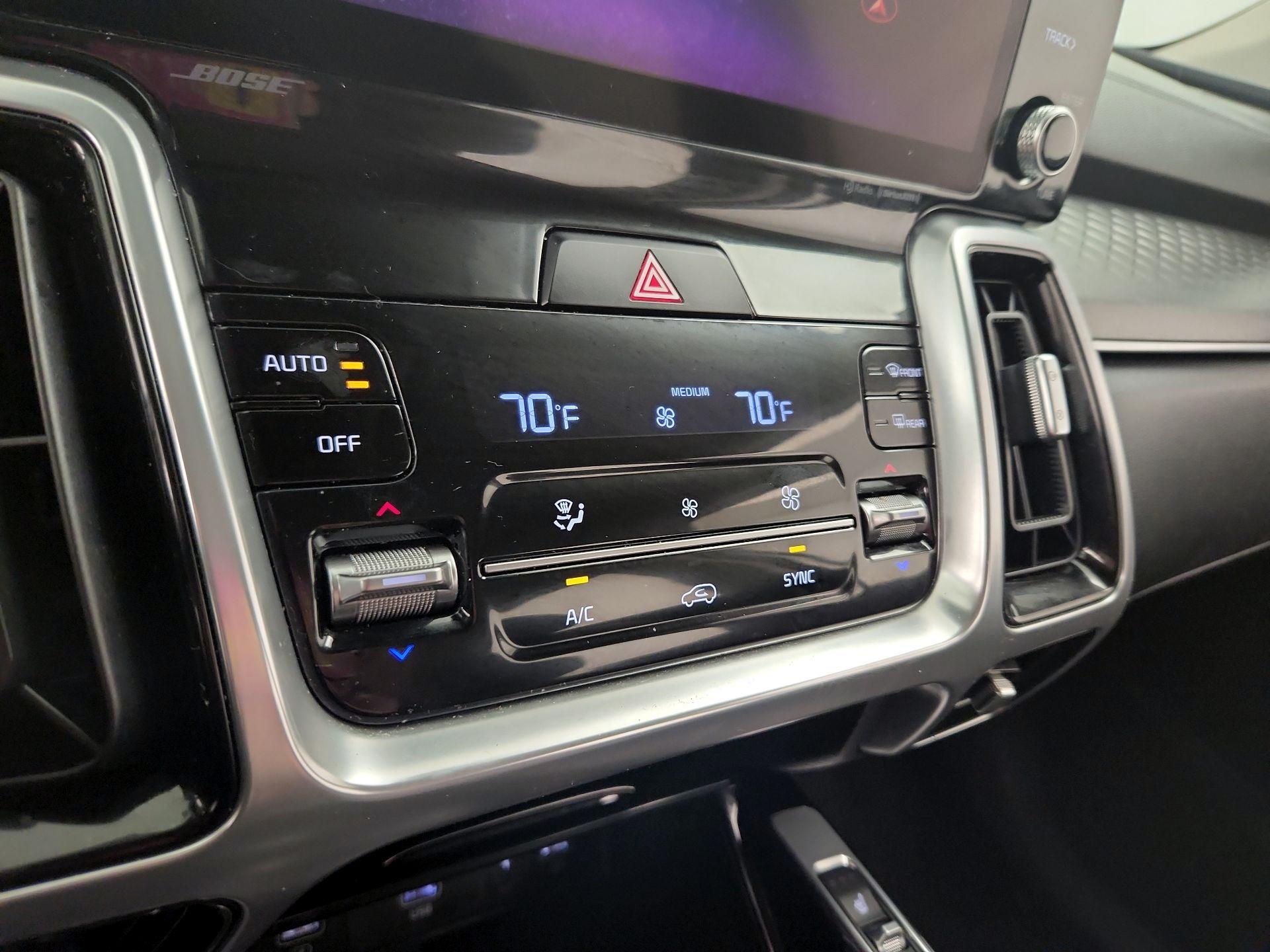 Thumbnail: 2021 Kia Sorento - 17