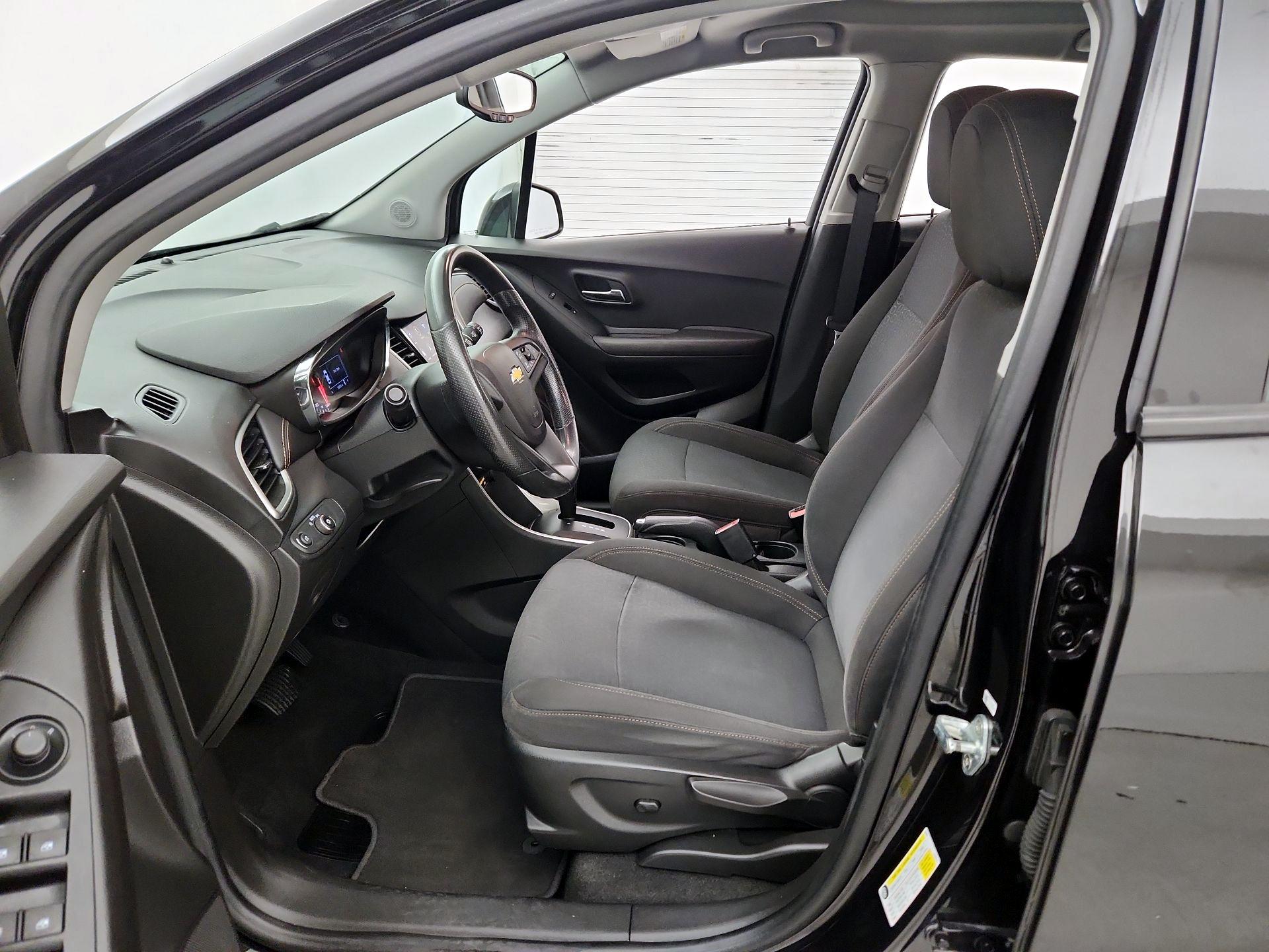 Thumbnail: 2020 Chevrolet Trax - 11