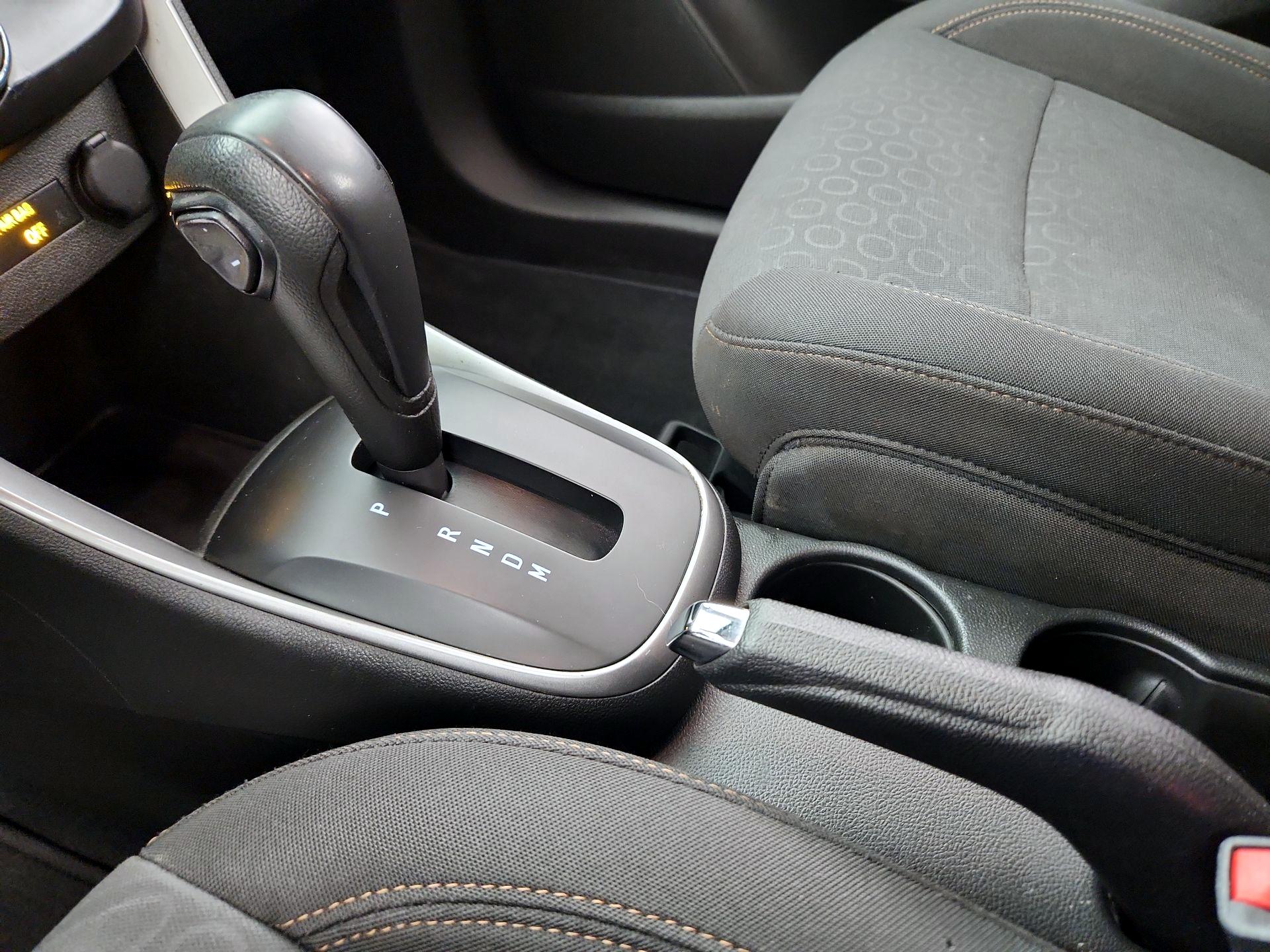 Thumbnail: 2020 Chevrolet Trax - 17