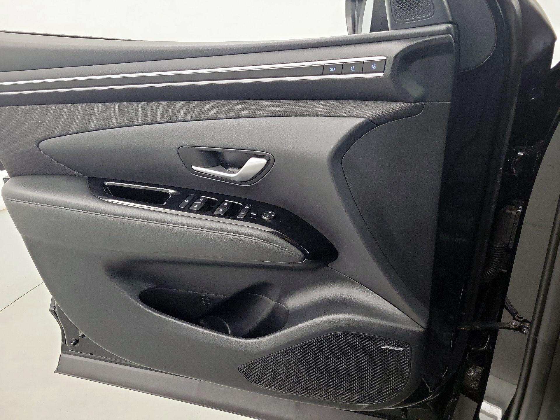 Thumbnail: 2023 Hyundai Tucson - 10