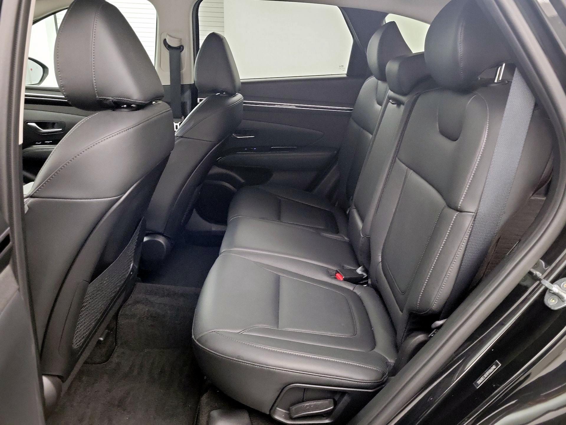 Thumbnail: 2023 Hyundai Tucson - 18