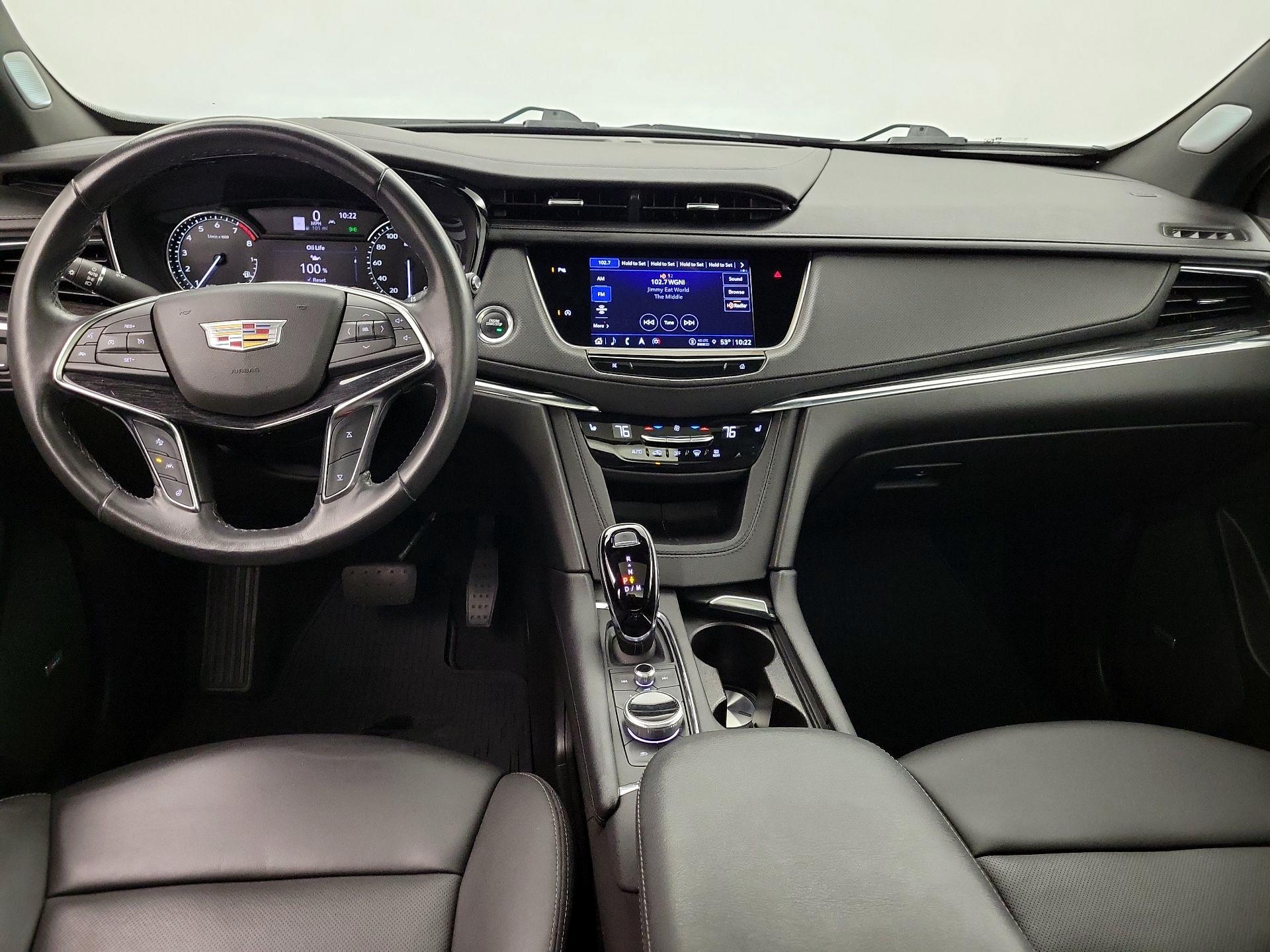 Thumbnail: 2022 Cadillac XT5 - 9