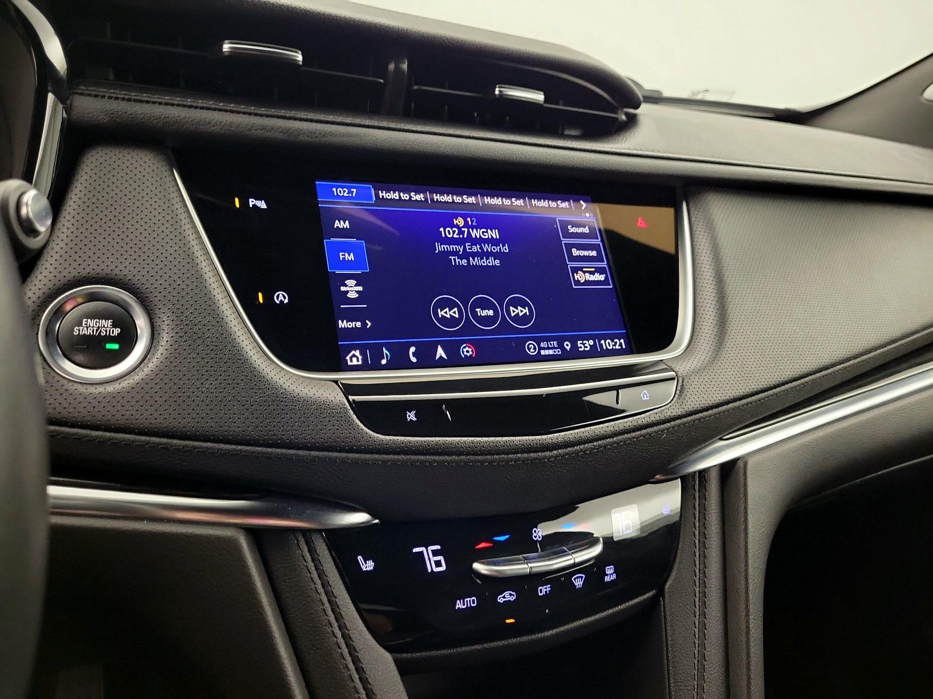Thumbnail: 2022 Cadillac XT5 - 15