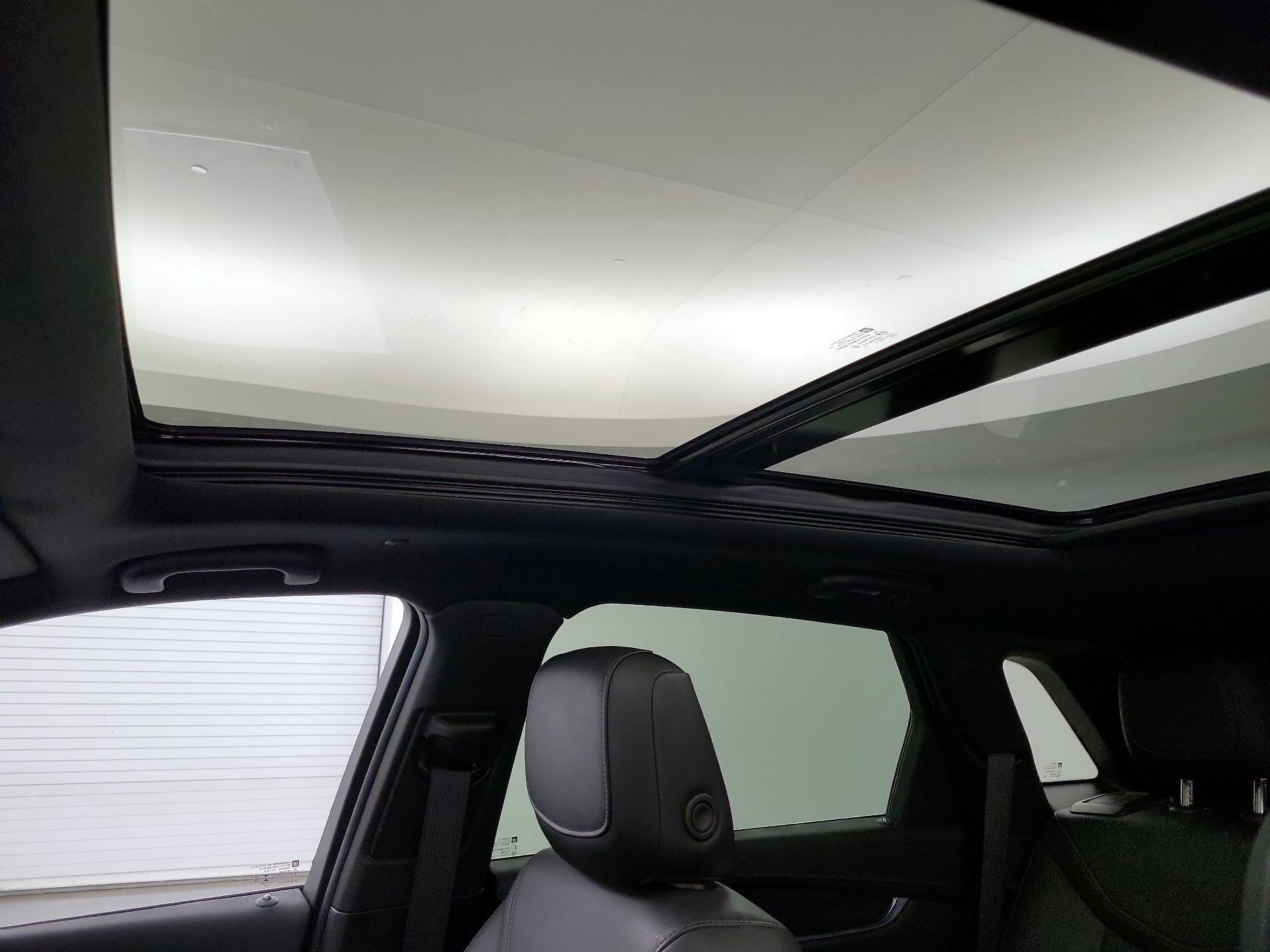 Thumbnail: 2022 Cadillac XT5 - 19
