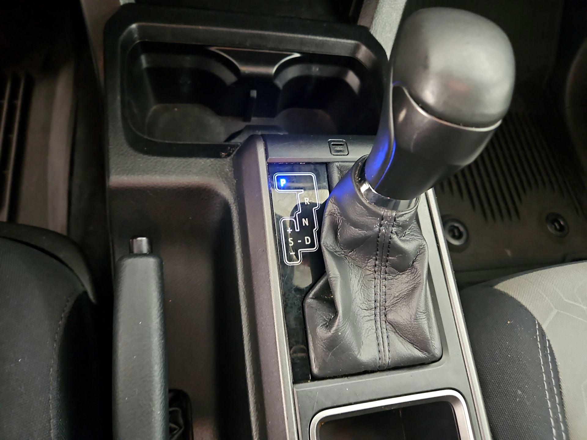 Thumbnail: 2022 Toyota Tacoma - 17
