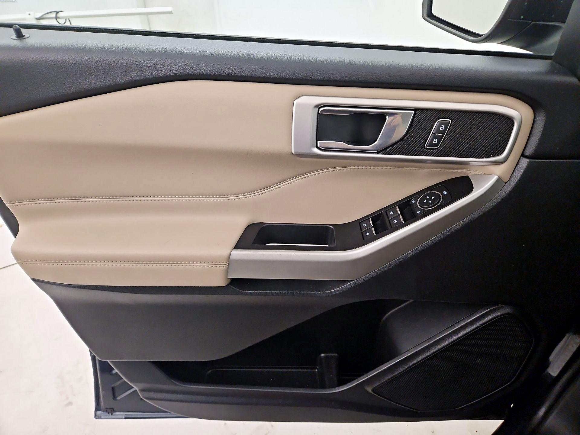 Thumbnail: 2022 Ford Explorer - 12