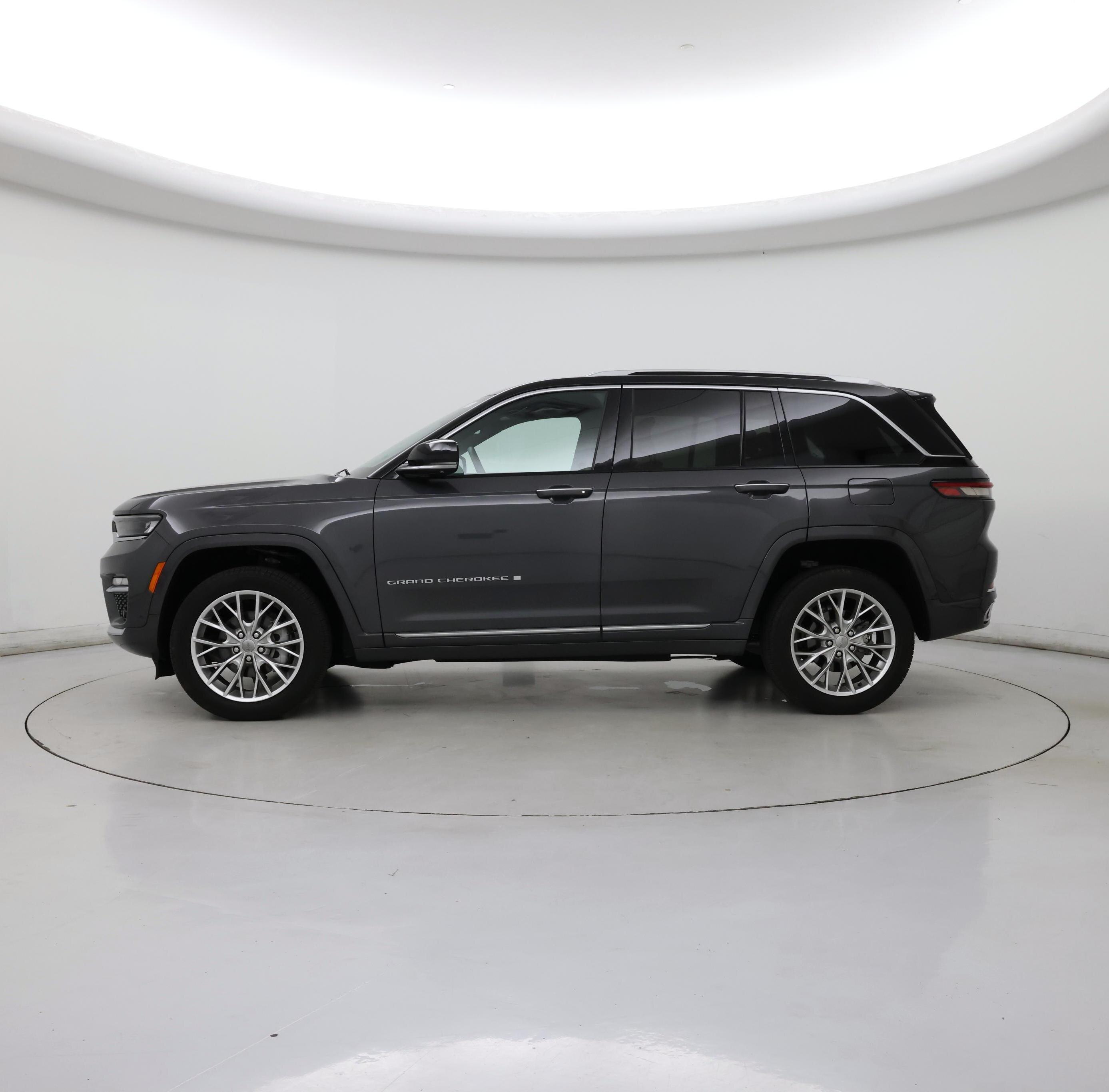 Thumbnail: 2022 Jeep Grand Cherokee - 3