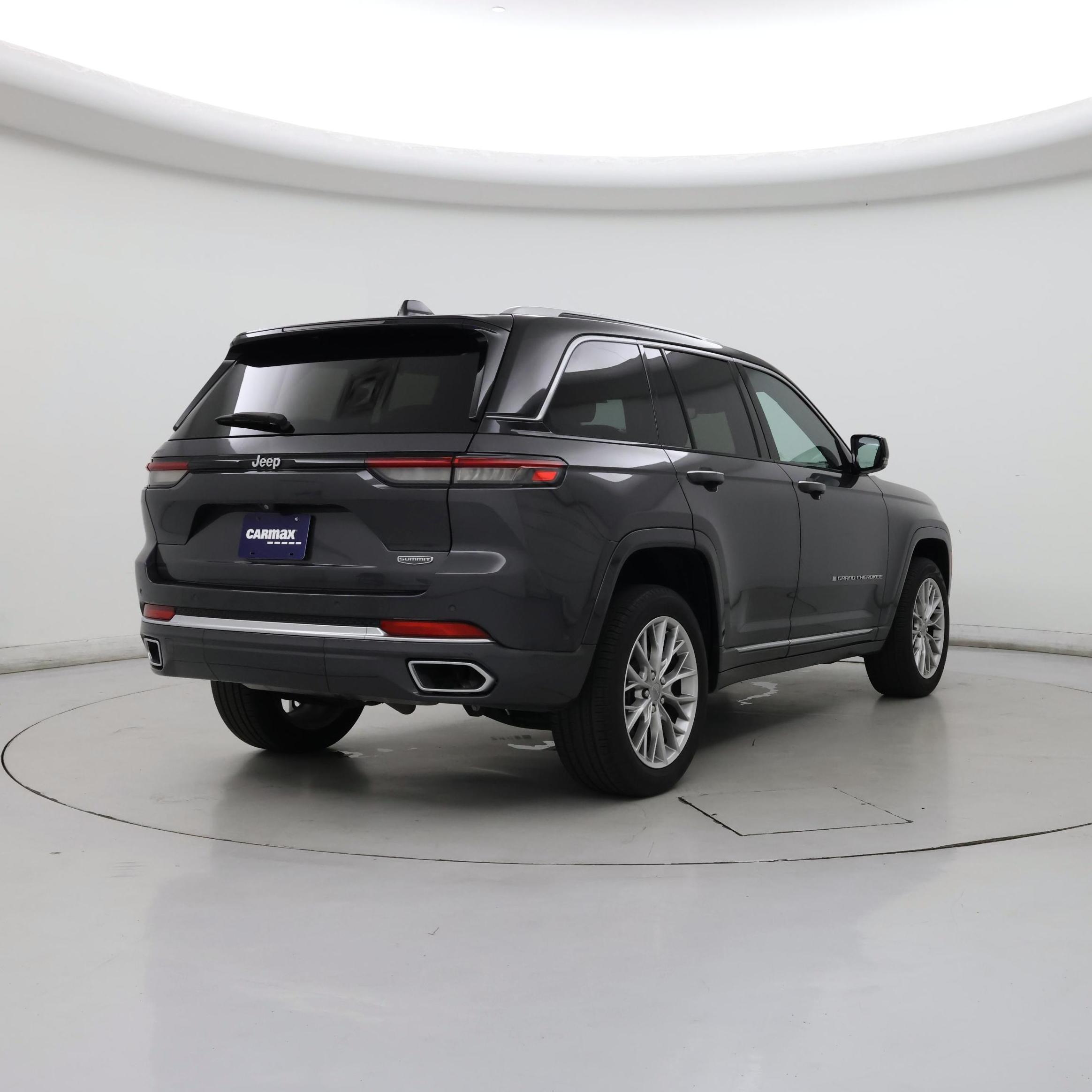 Thumbnail: 2022 Jeep Grand Cherokee - 8