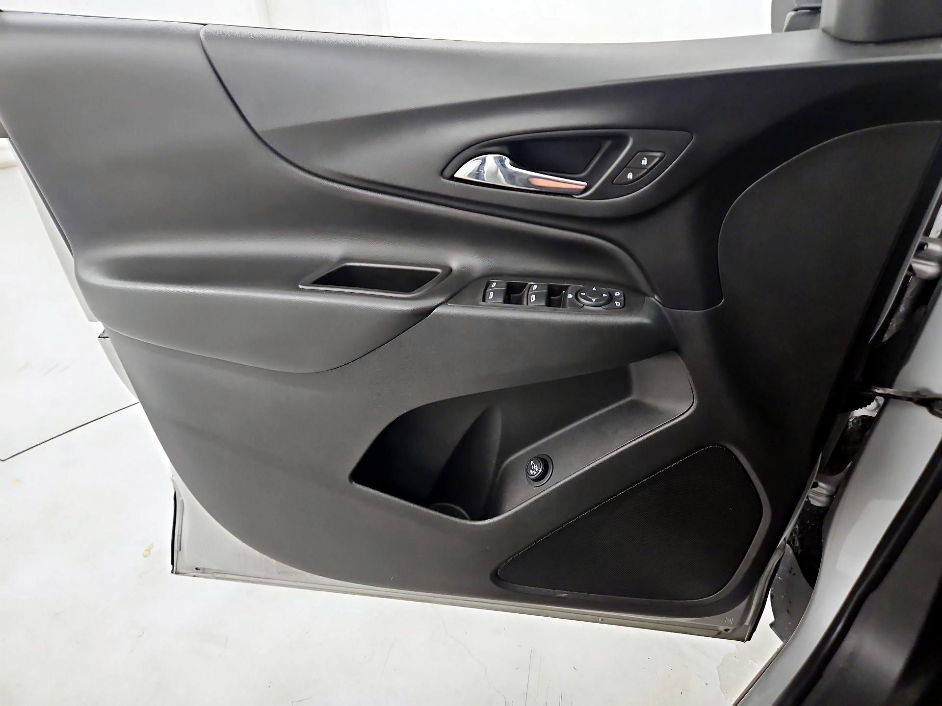 Thumbnail: 2021 Chevrolet Equinox - 12