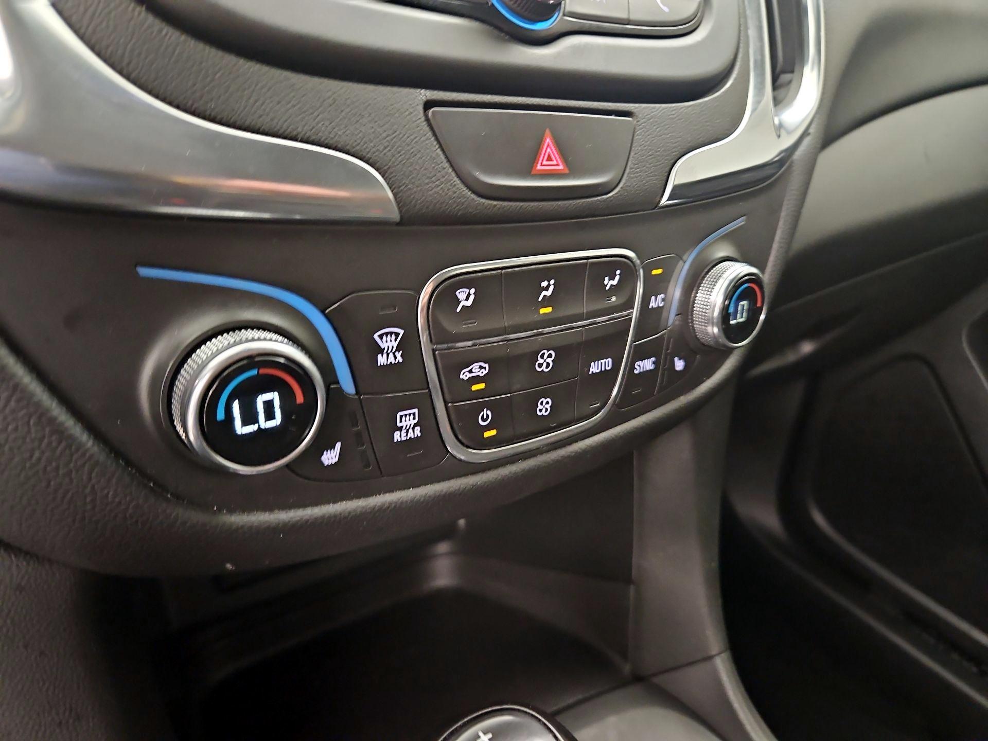 Thumbnail: 2021 Chevrolet Equinox - 16
