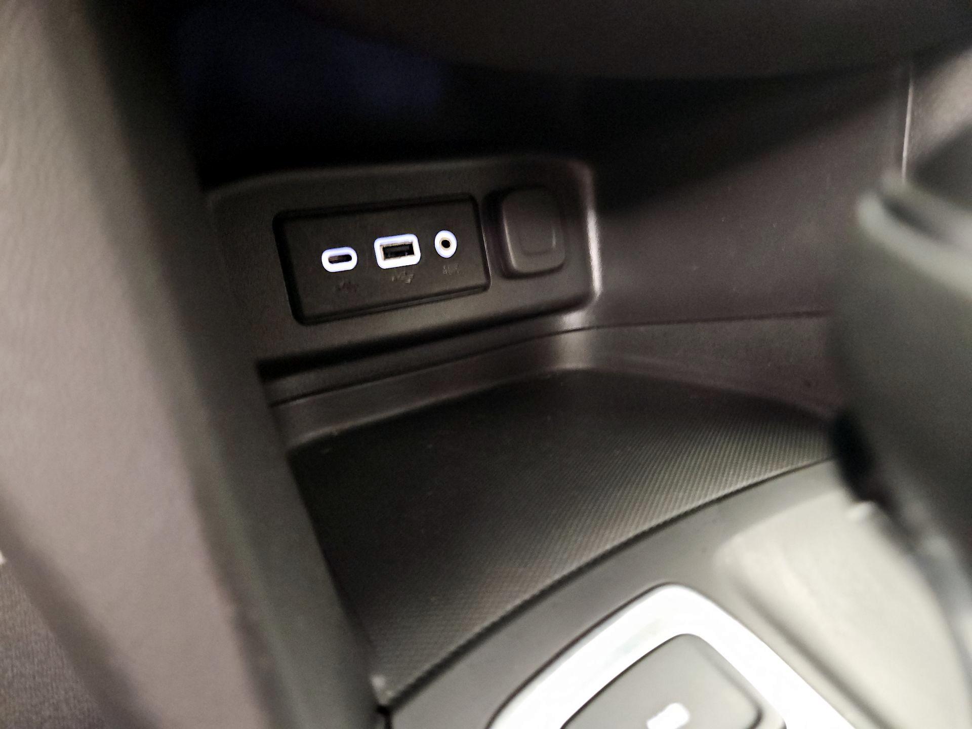 Thumbnail: 2021 Chevrolet Equinox - 18