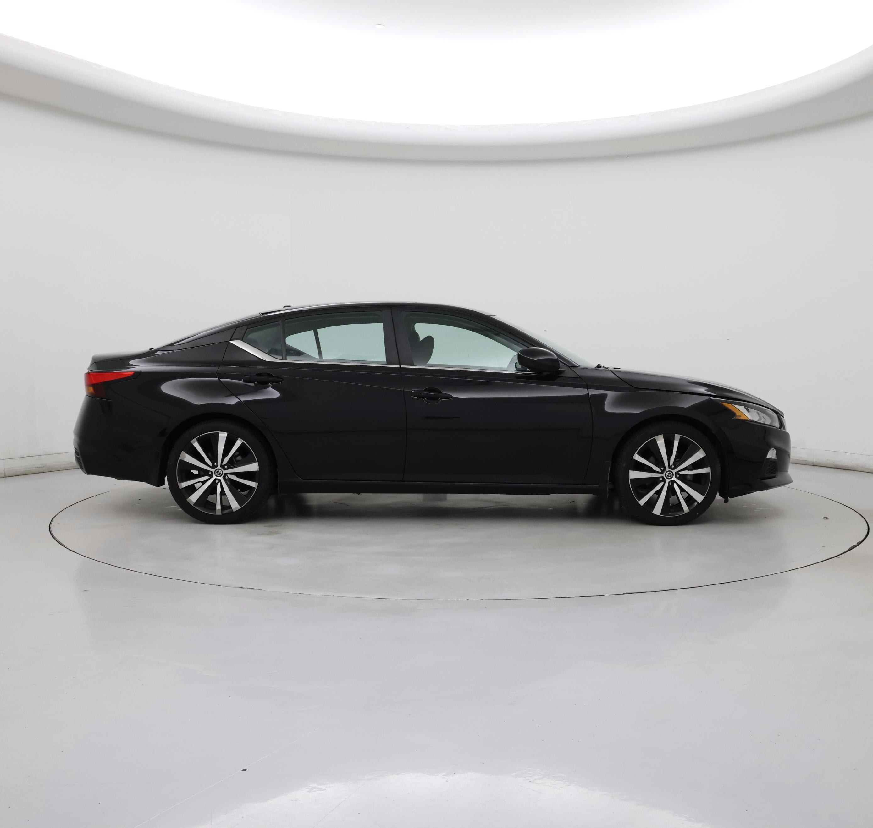 Thumbnail: 2022 Nissan Altima - 7
