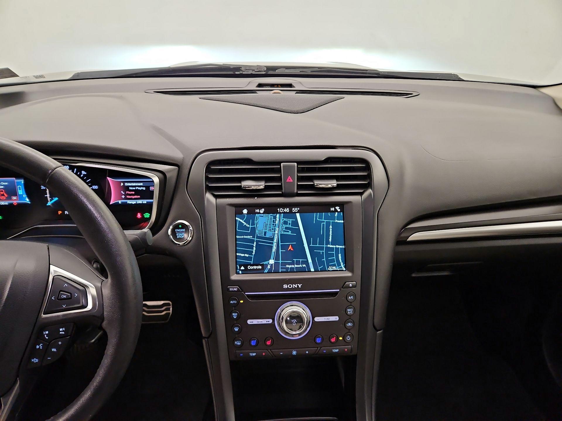 Thumbnail: 2017 Ford Fusion - 9