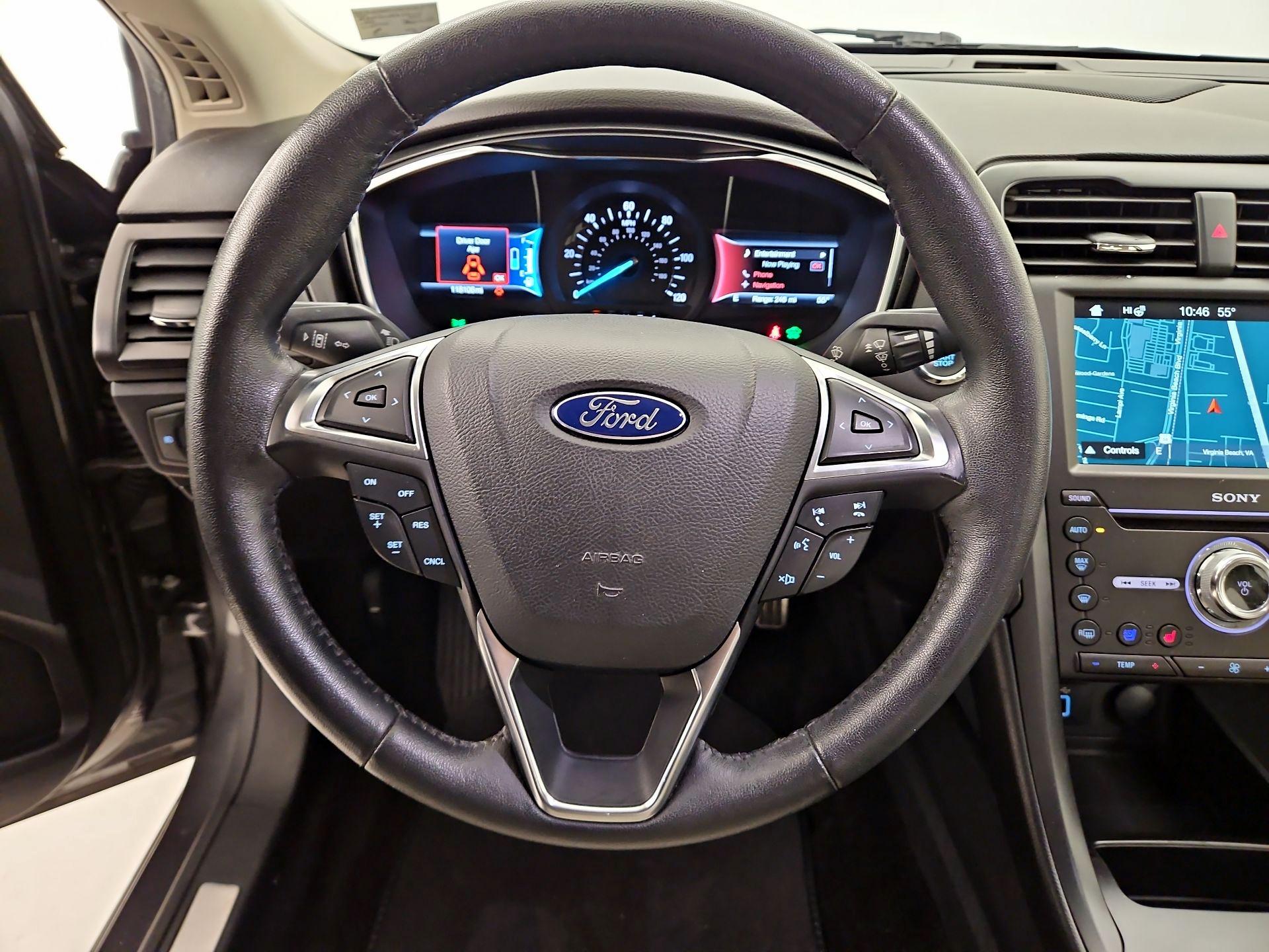 Thumbnail: 2017 Ford Fusion - 10
