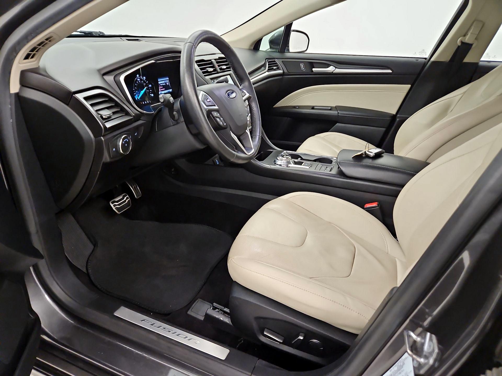 Thumbnail: 2017 Ford Fusion - 11